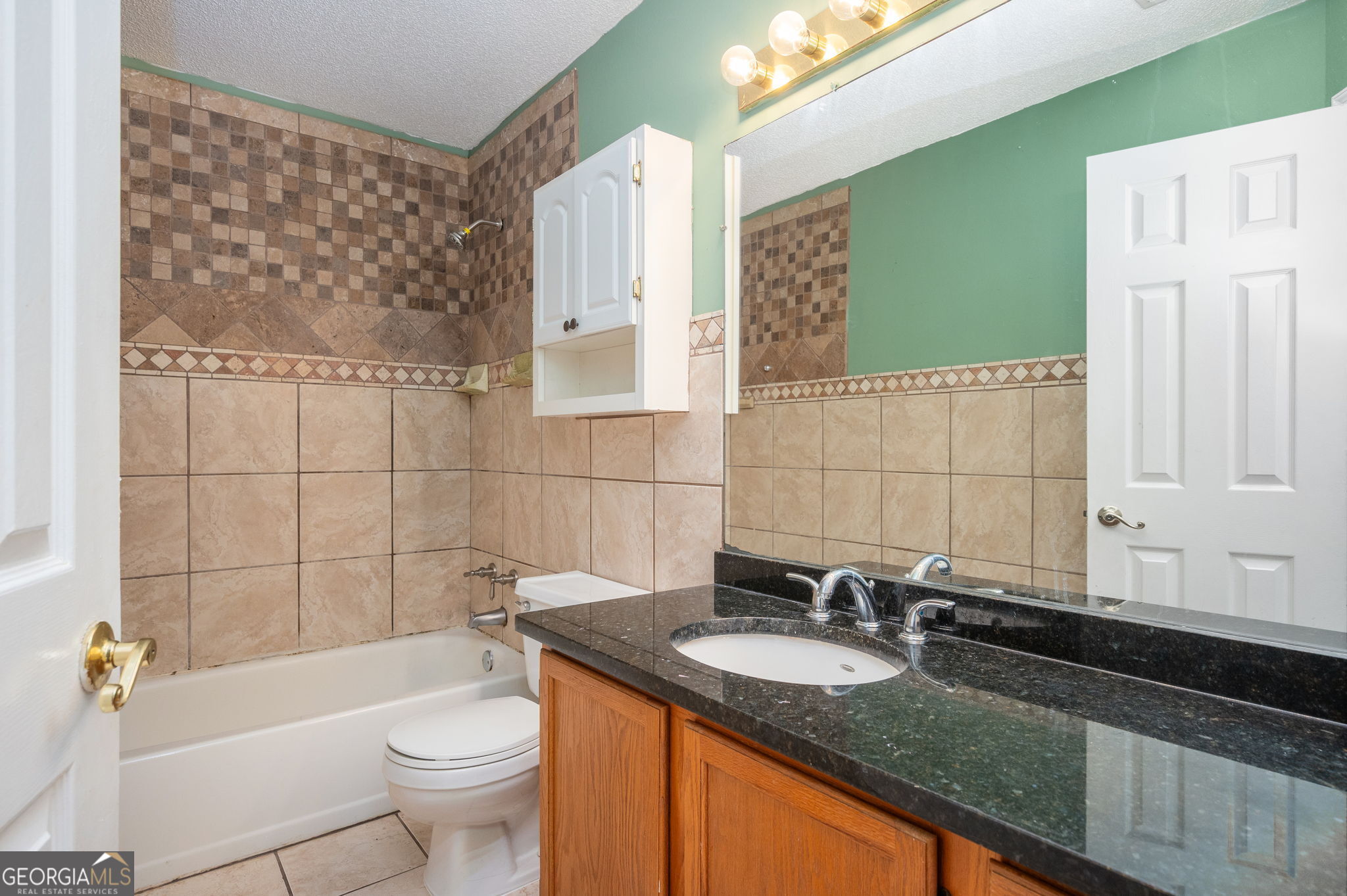 915 Wentworth Court Property Photo 21