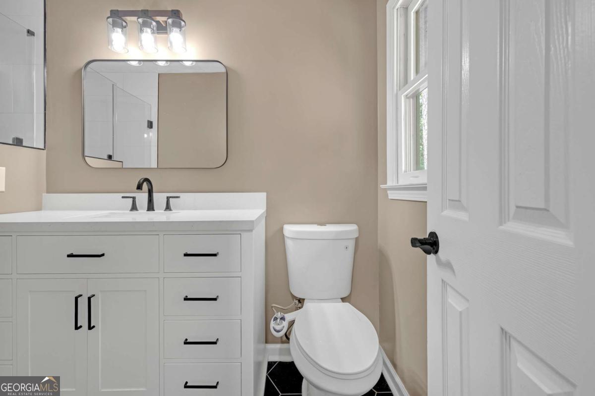 3352 Idlecreek Way Property Photo 8