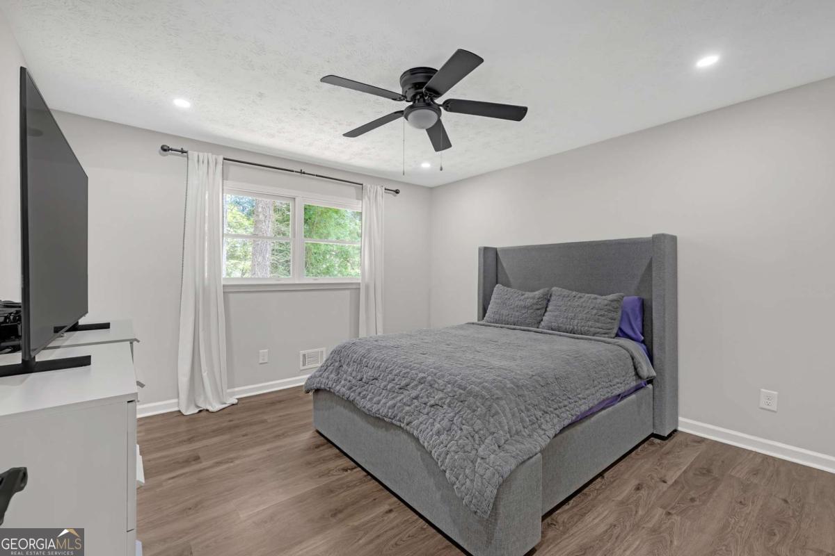 3352 Idlecreek Way Property Photo 10