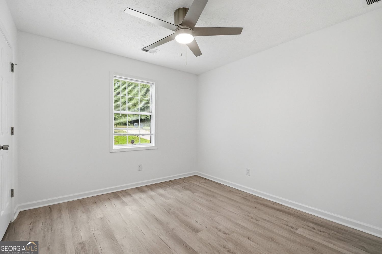 115 Stoneview Circle Property Photo 17