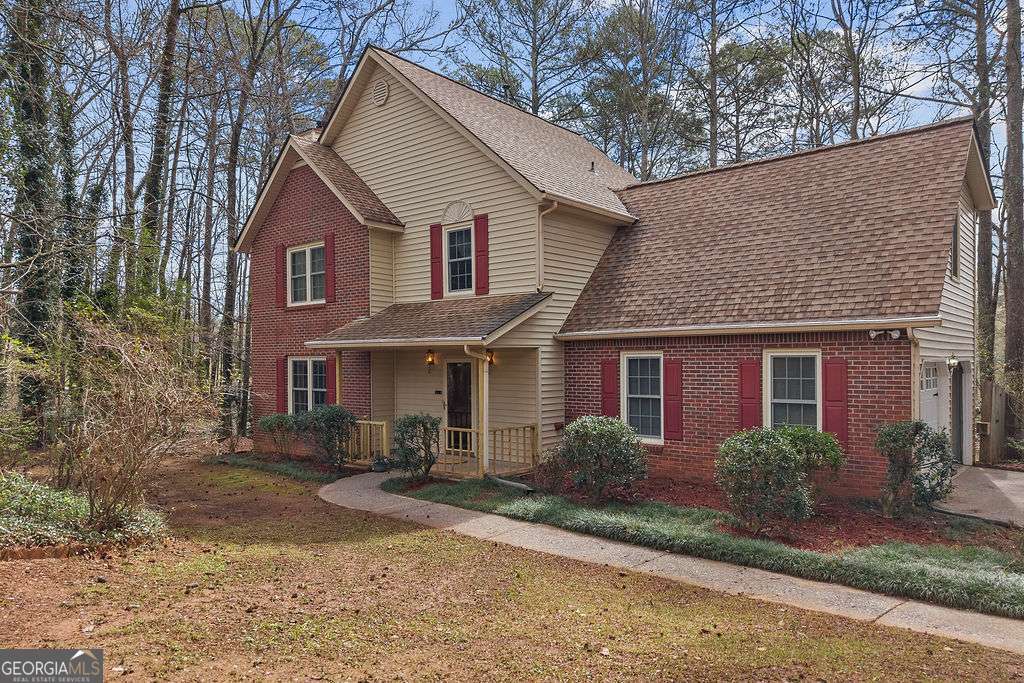 120 Chateau Circle Property Photo 1
