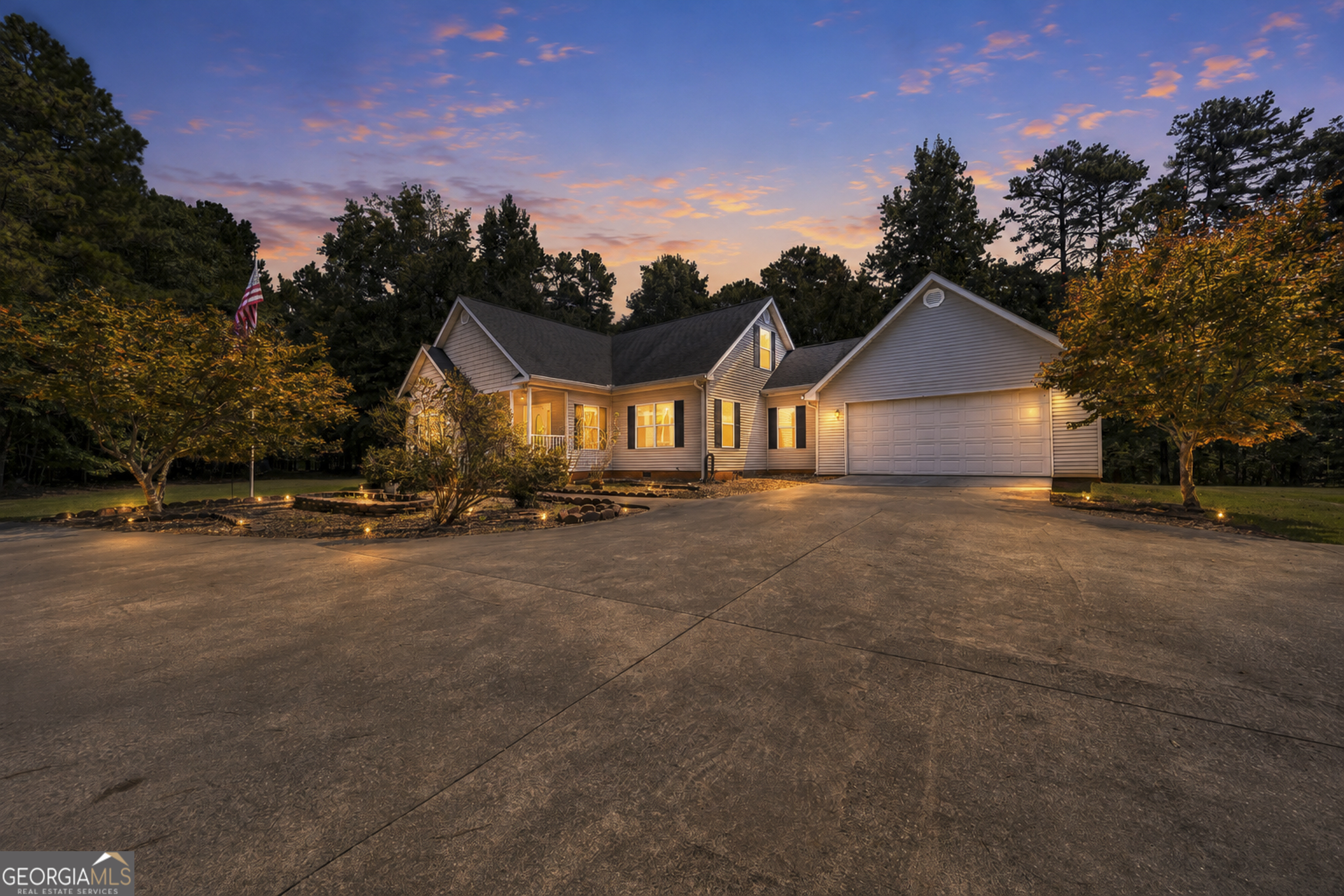 1380 Howard Lewis Road Property Photo 1