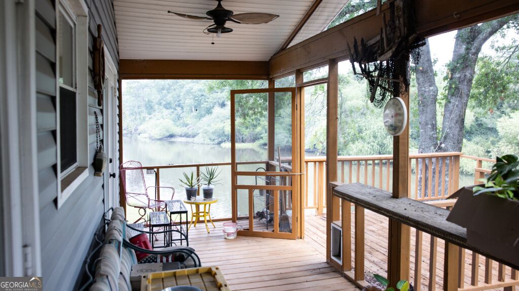 1009 Riverview Road Property Photo 8