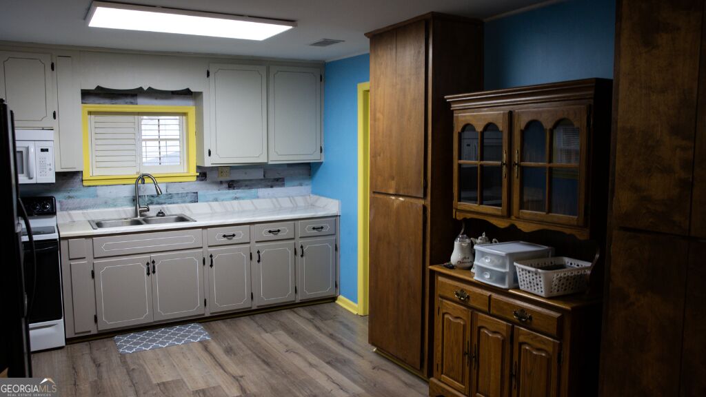 1009 Riverview Road Property Photo 18