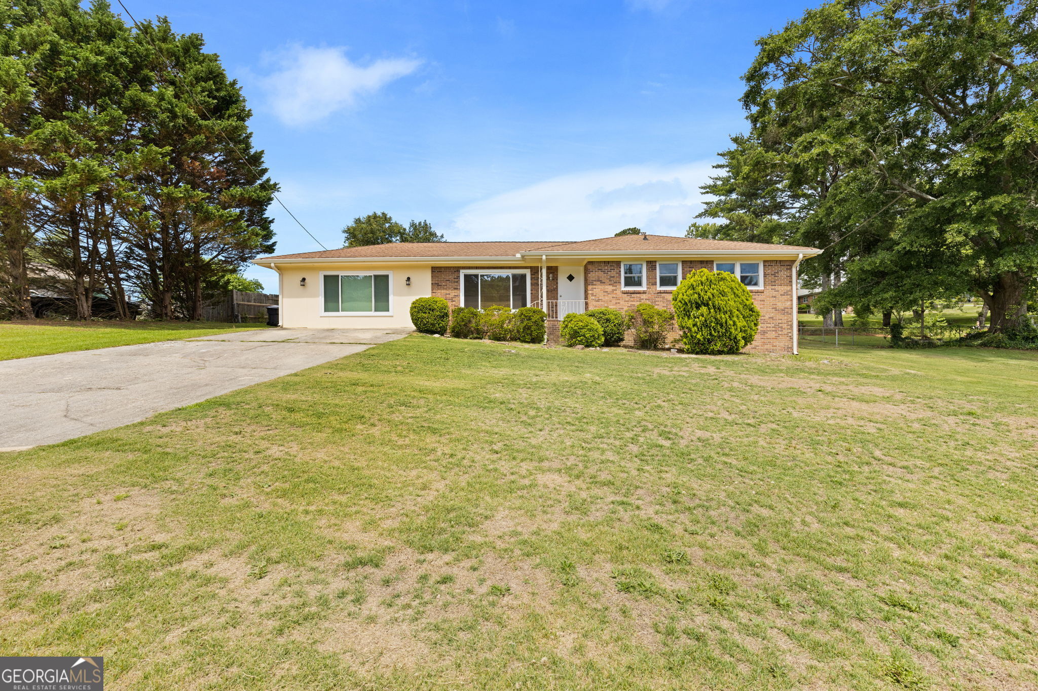2140 Rockdale Drive Nw Property Photo 1