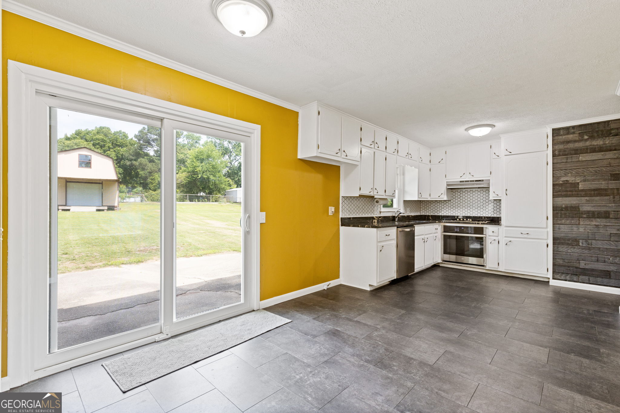 2140 Rockdale Drive Nw Property Photo 6