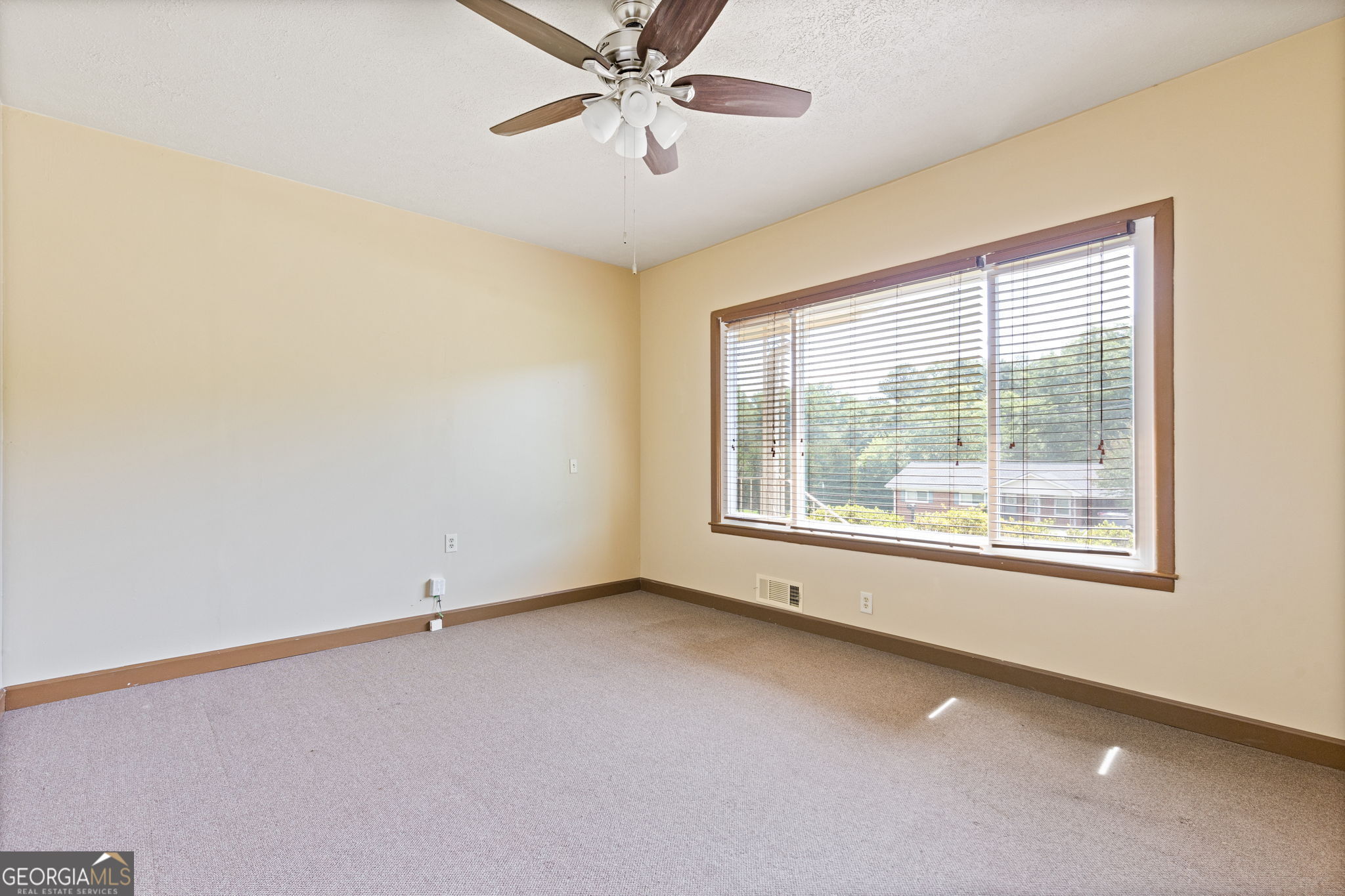 2140 Rockdale Drive Nw Property Photo 8
