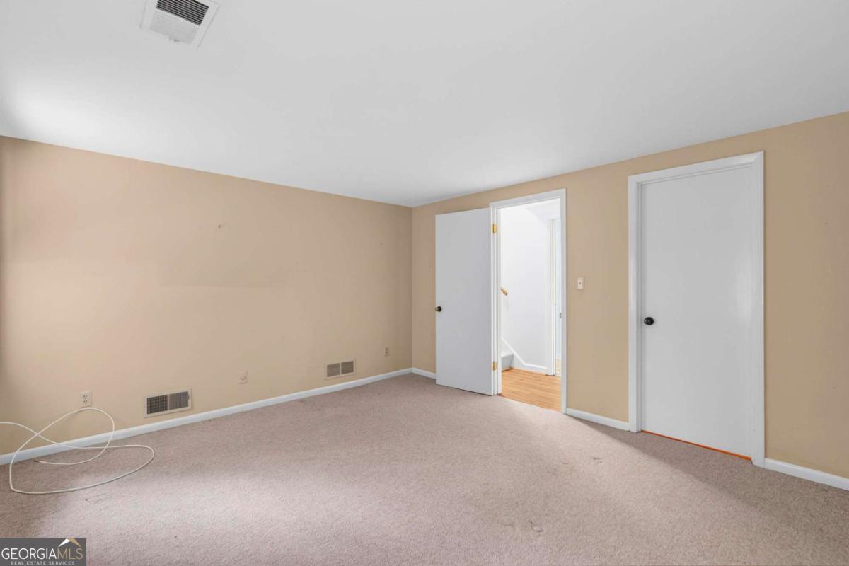 4930 Twin Branches Way Property Photo 16