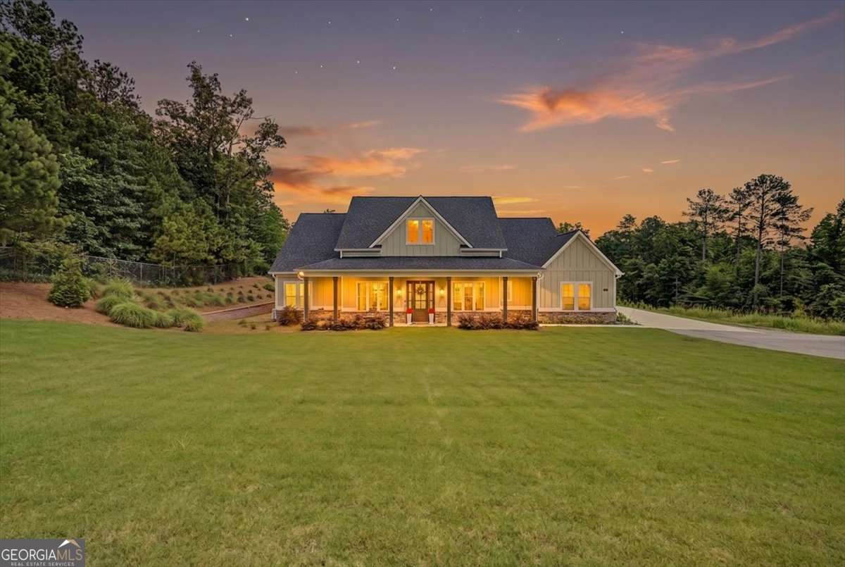 2700 Old Cartersville Road Property Photo 2