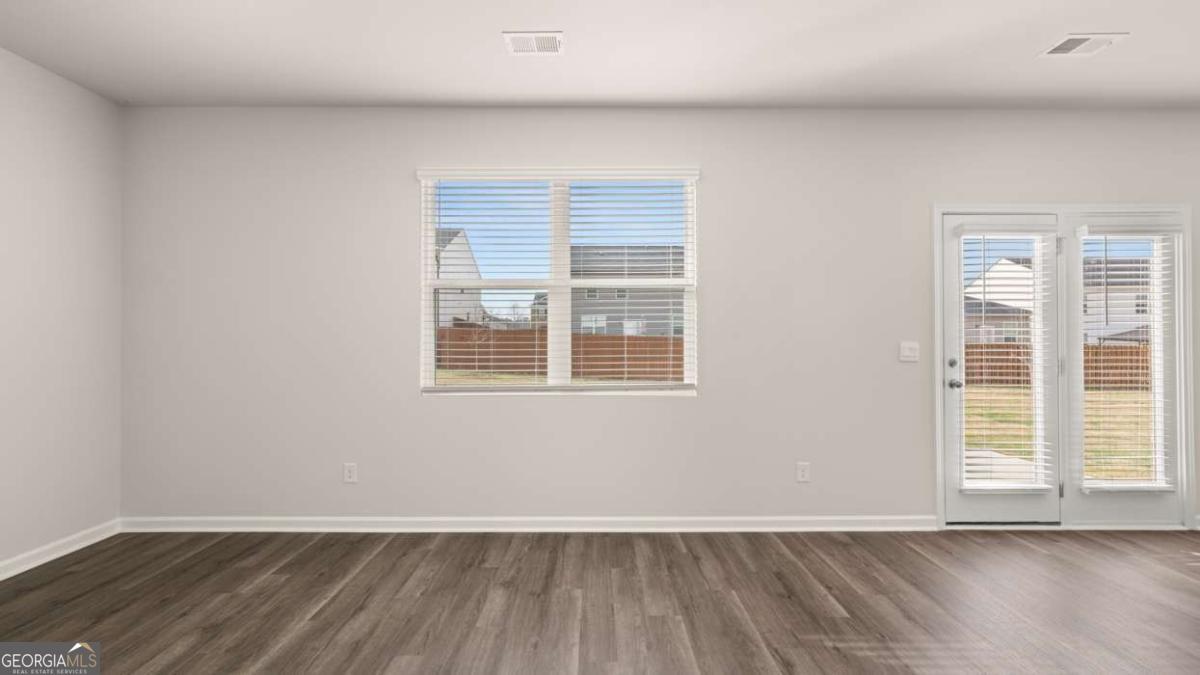 850 Trillium Drive Property Photo 18