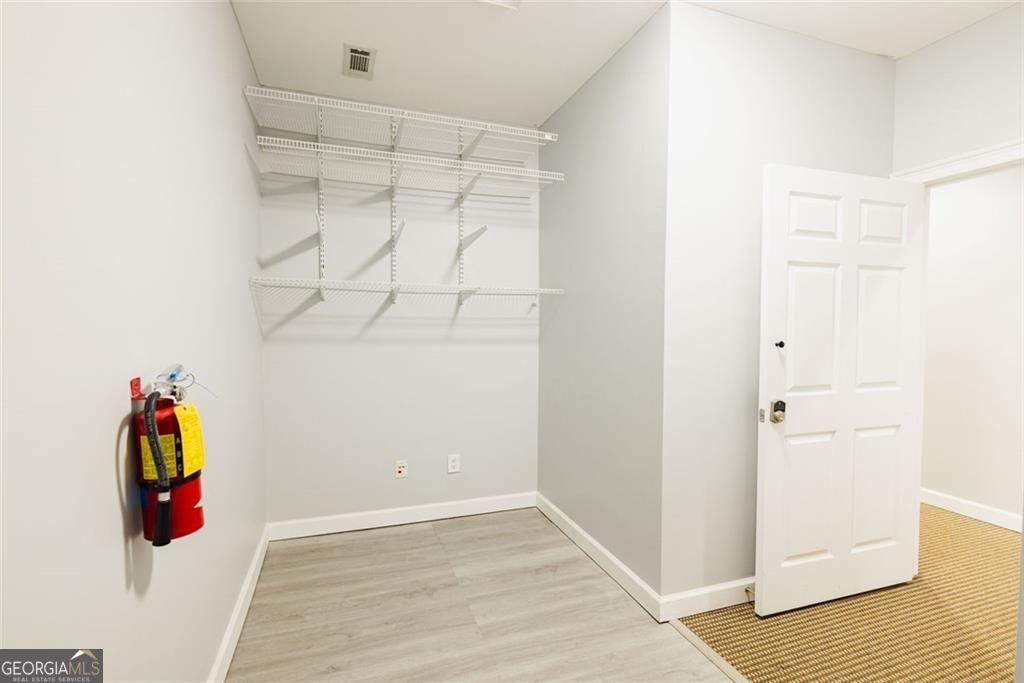 1302 Macy Drive Property Photo 7