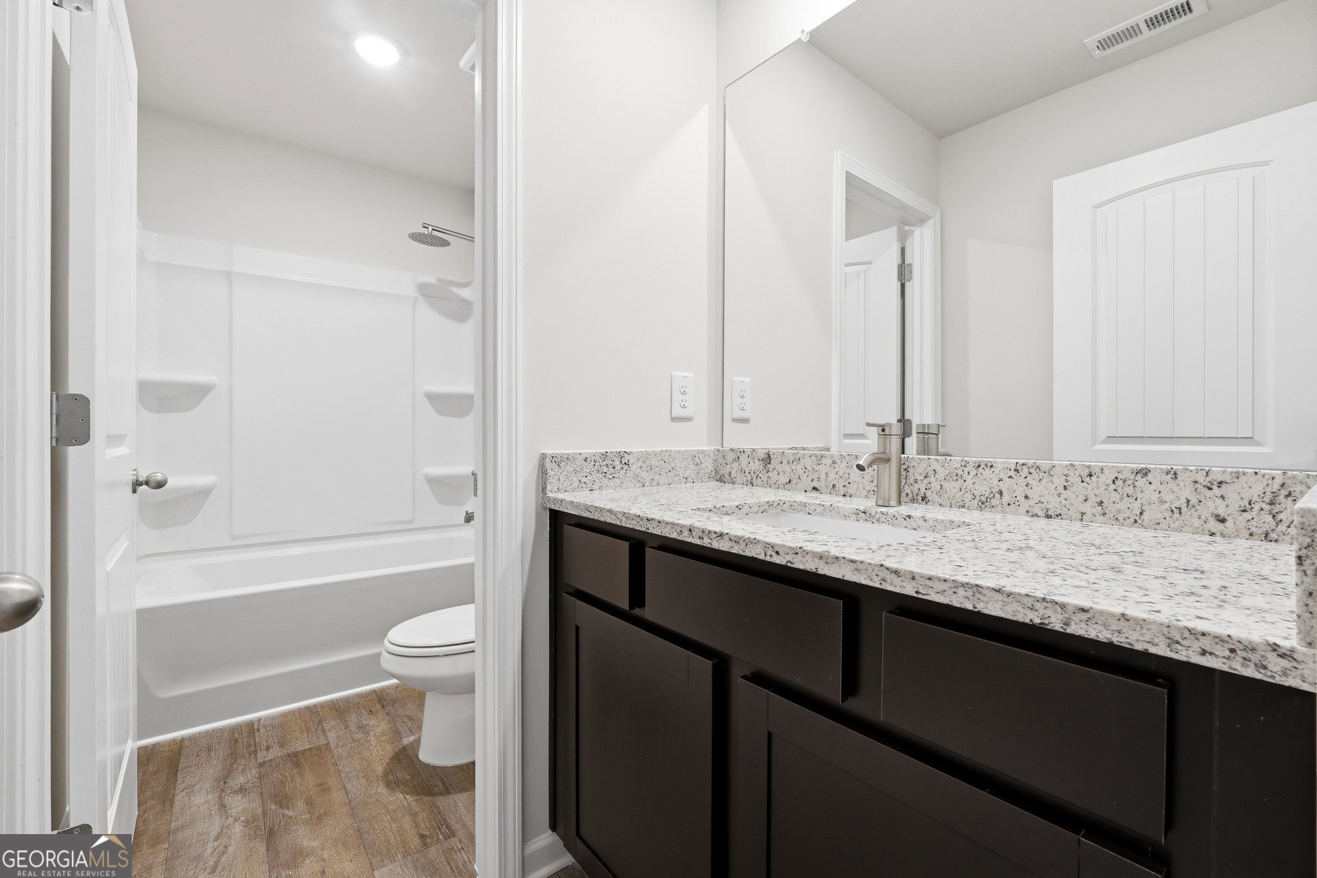 439 River Walk Farm Parkway Property Photo 15