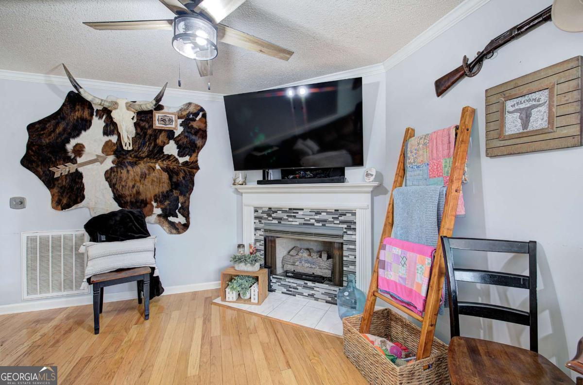 272 Mount Vernon Drive Property Photo 7