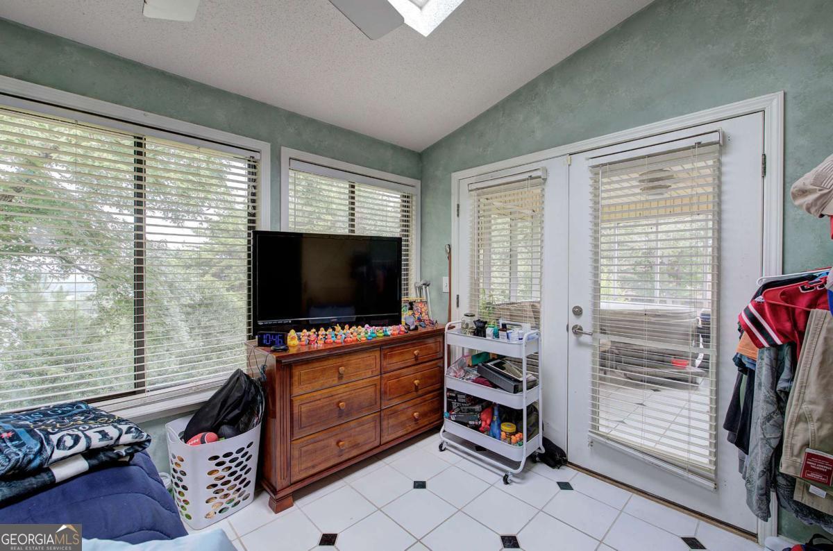 272 Mount Vernon Drive Property Photo 24