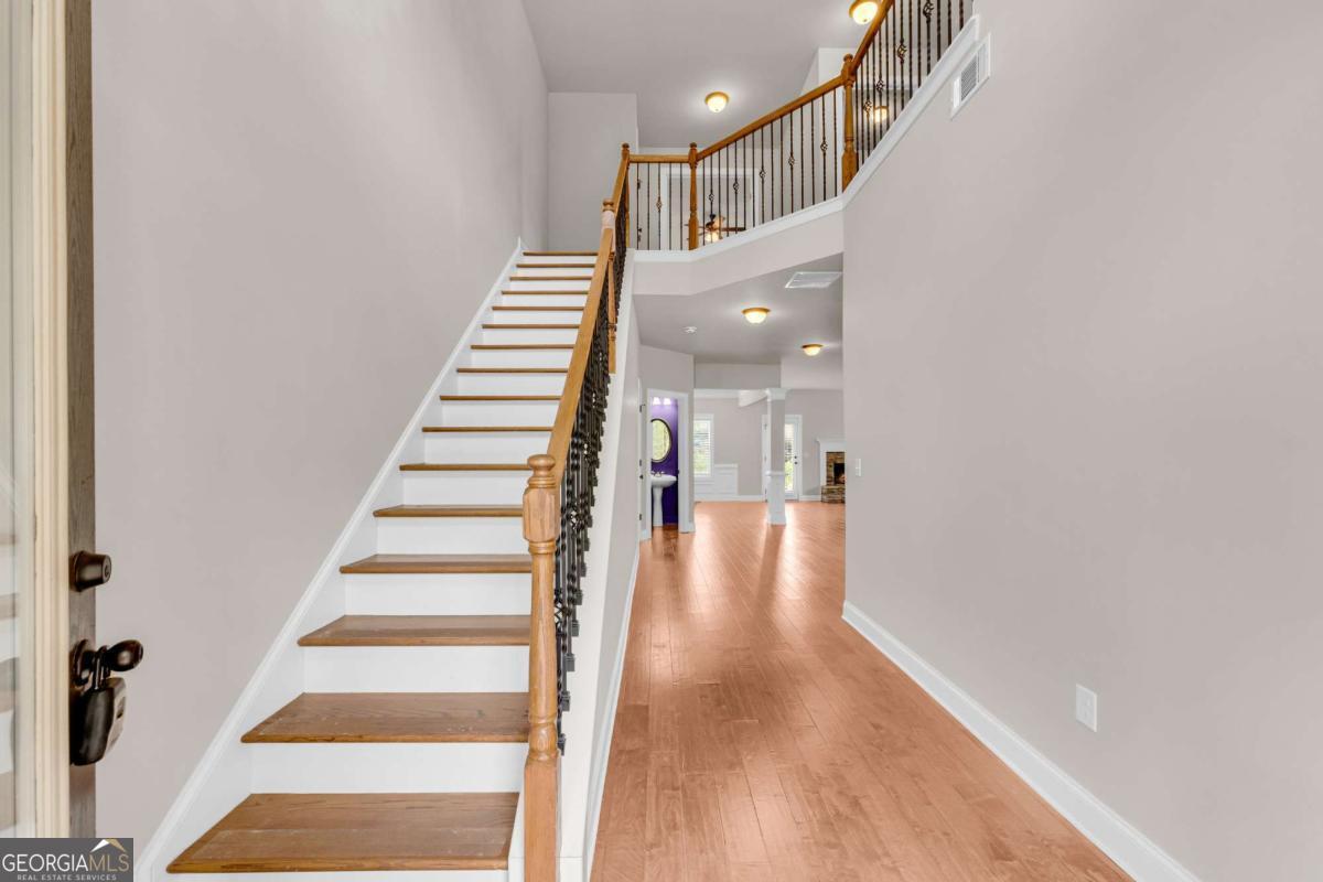 253 Towns Walk Drive Property Photo 5