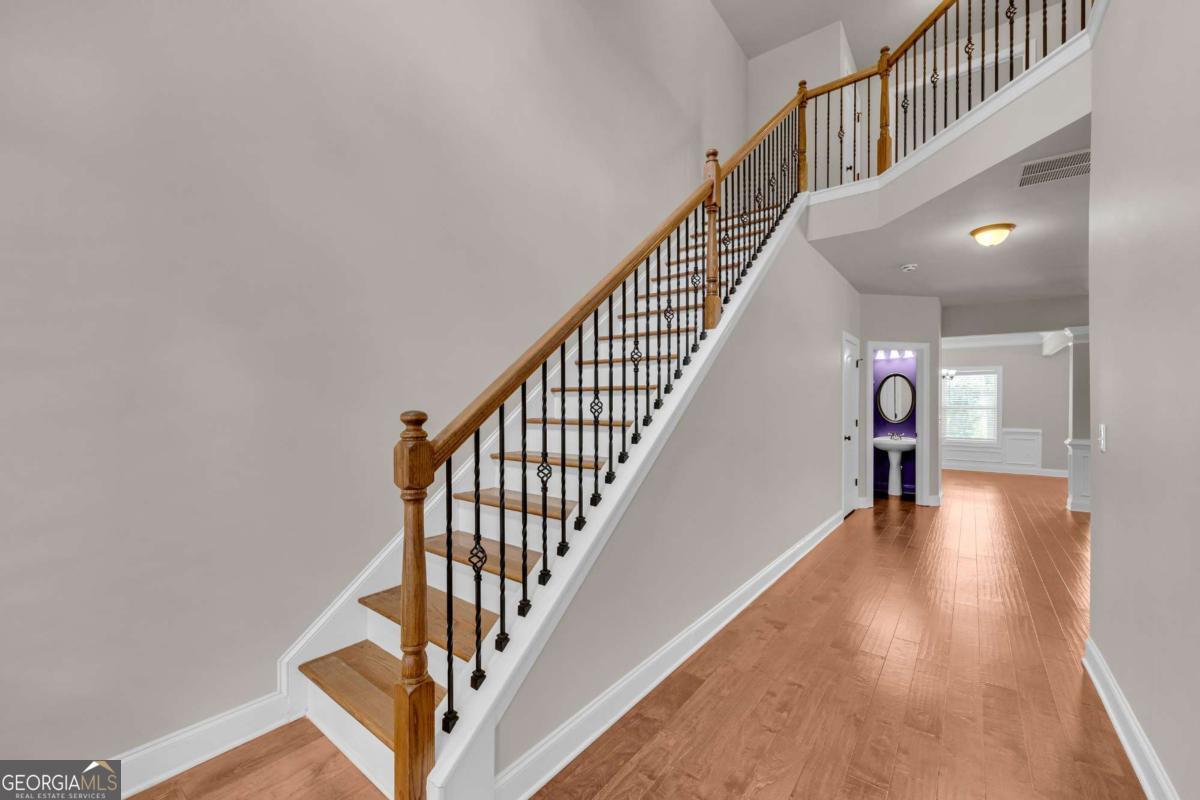 253 Towns Walk Drive Property Photo 6