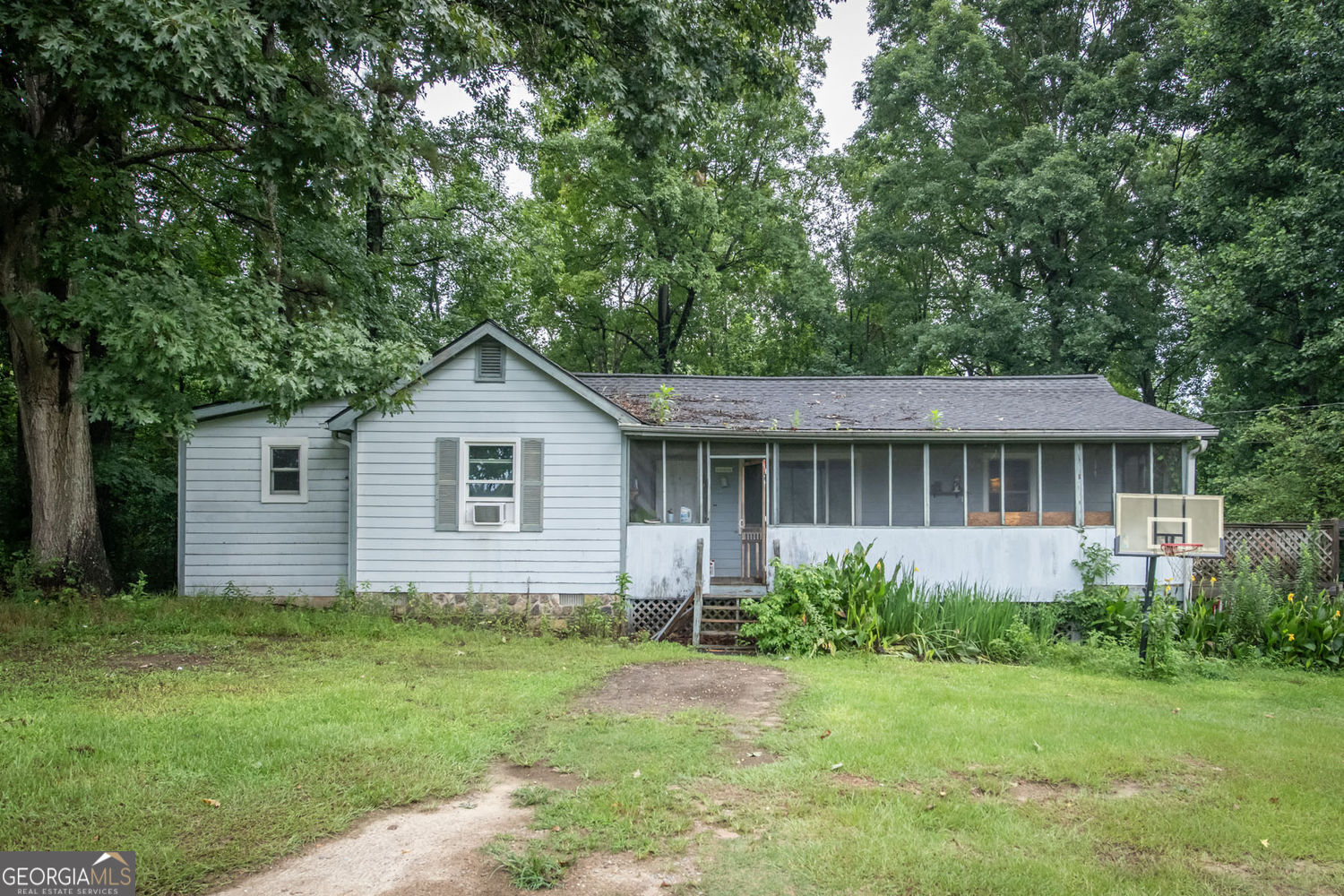 136 White Rose Lane Property Photo 2