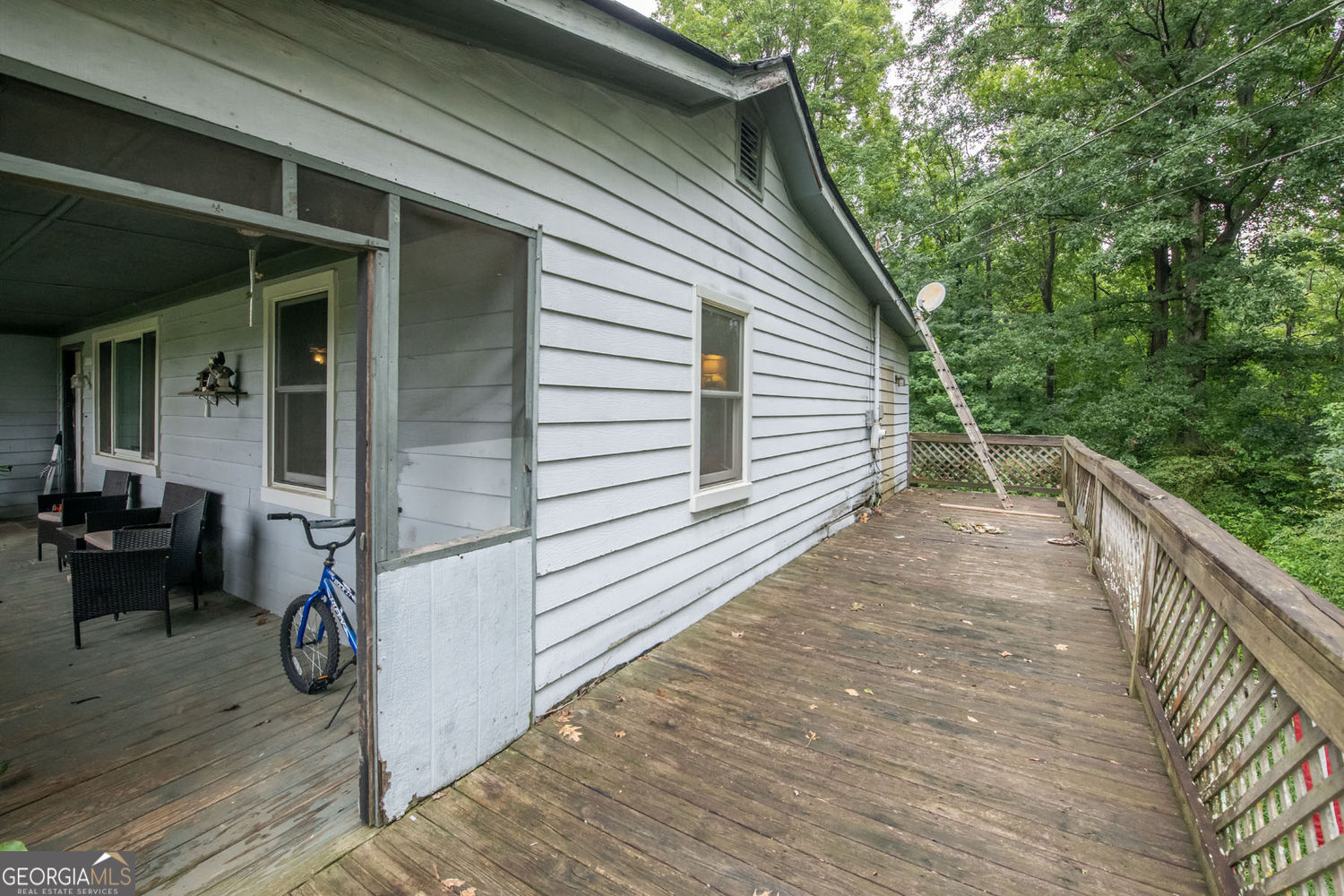 136 White Rose Lane Property Photo 4