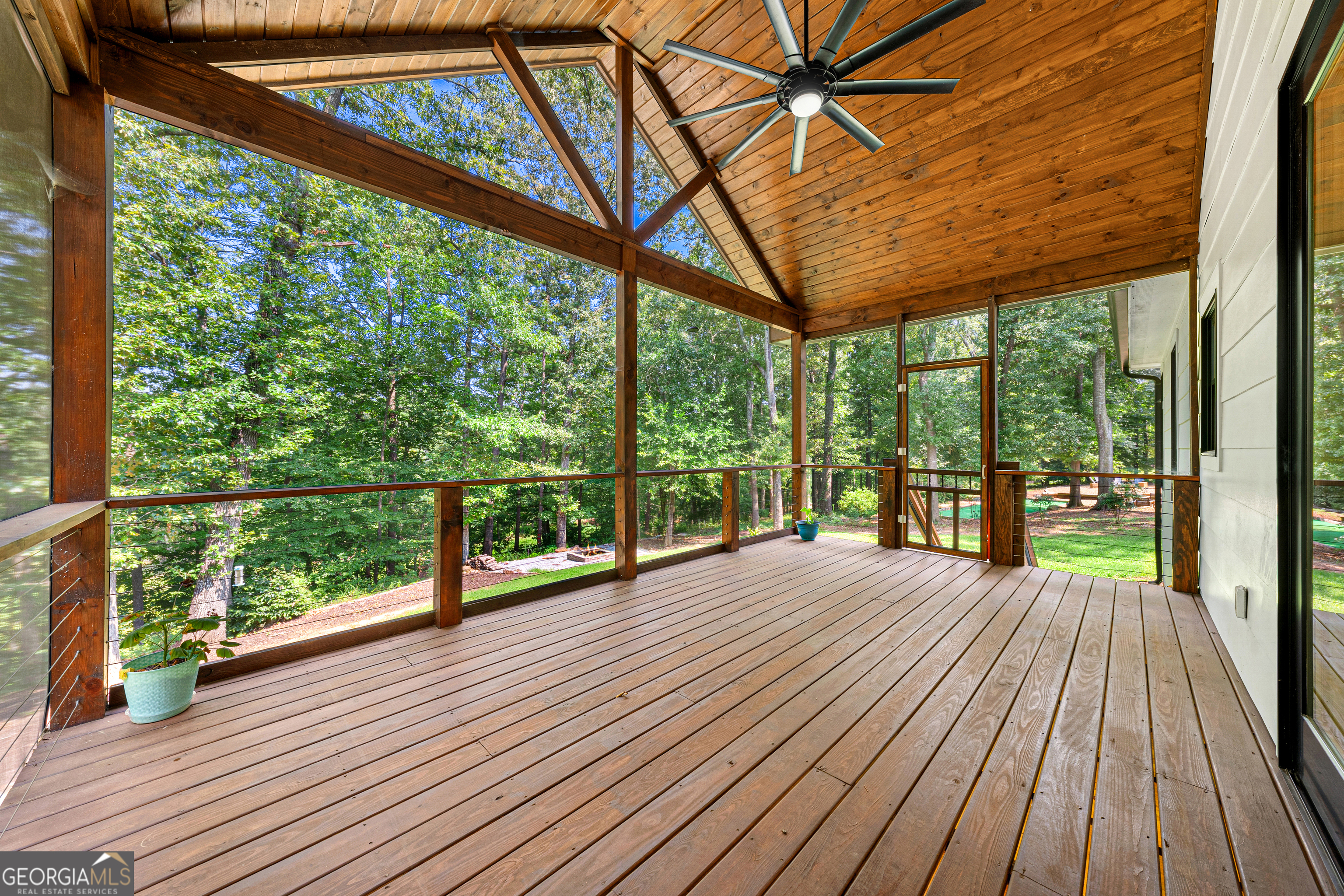516 Winding Way Property Photo 16
