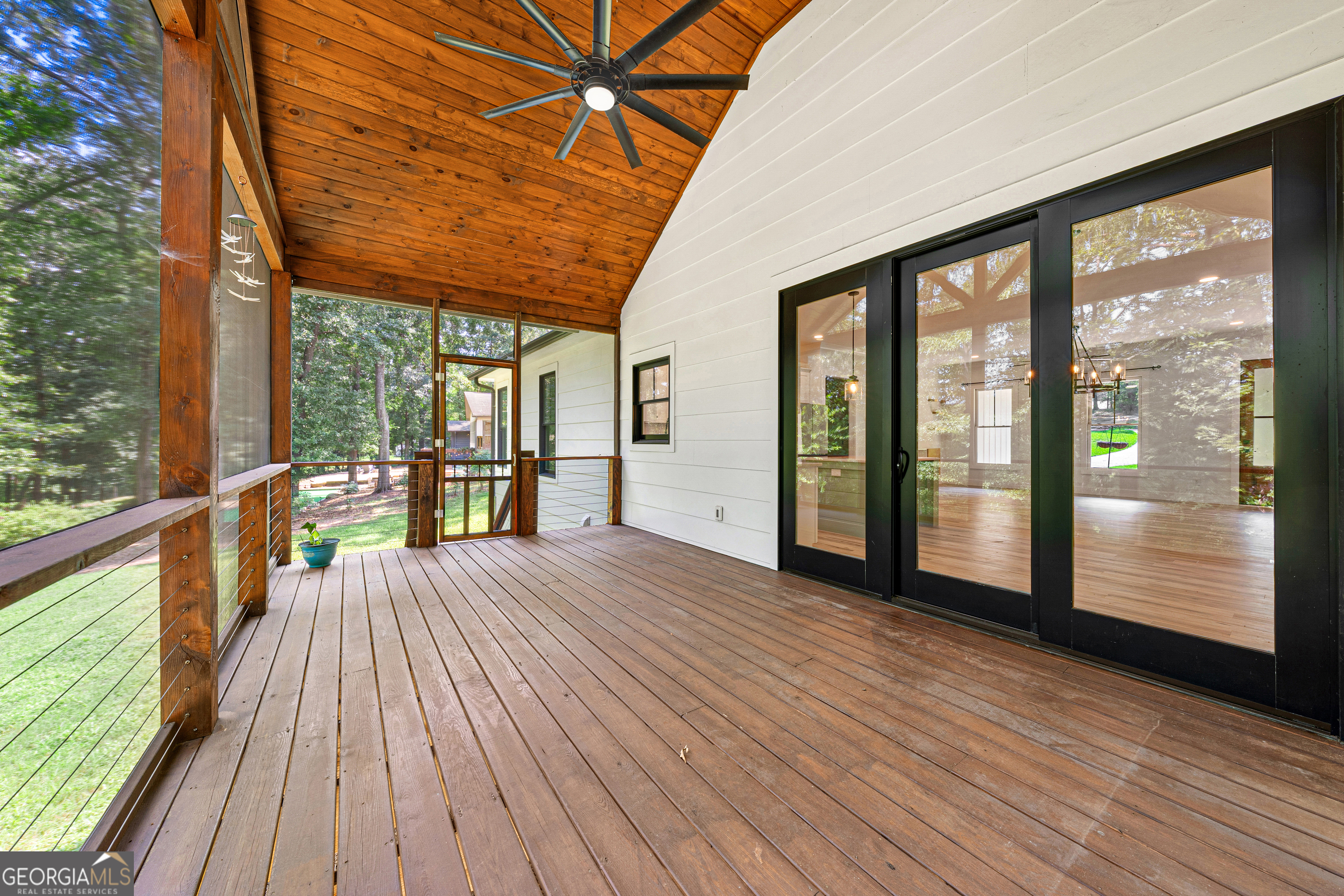 516 Winding Way Property Photo 17