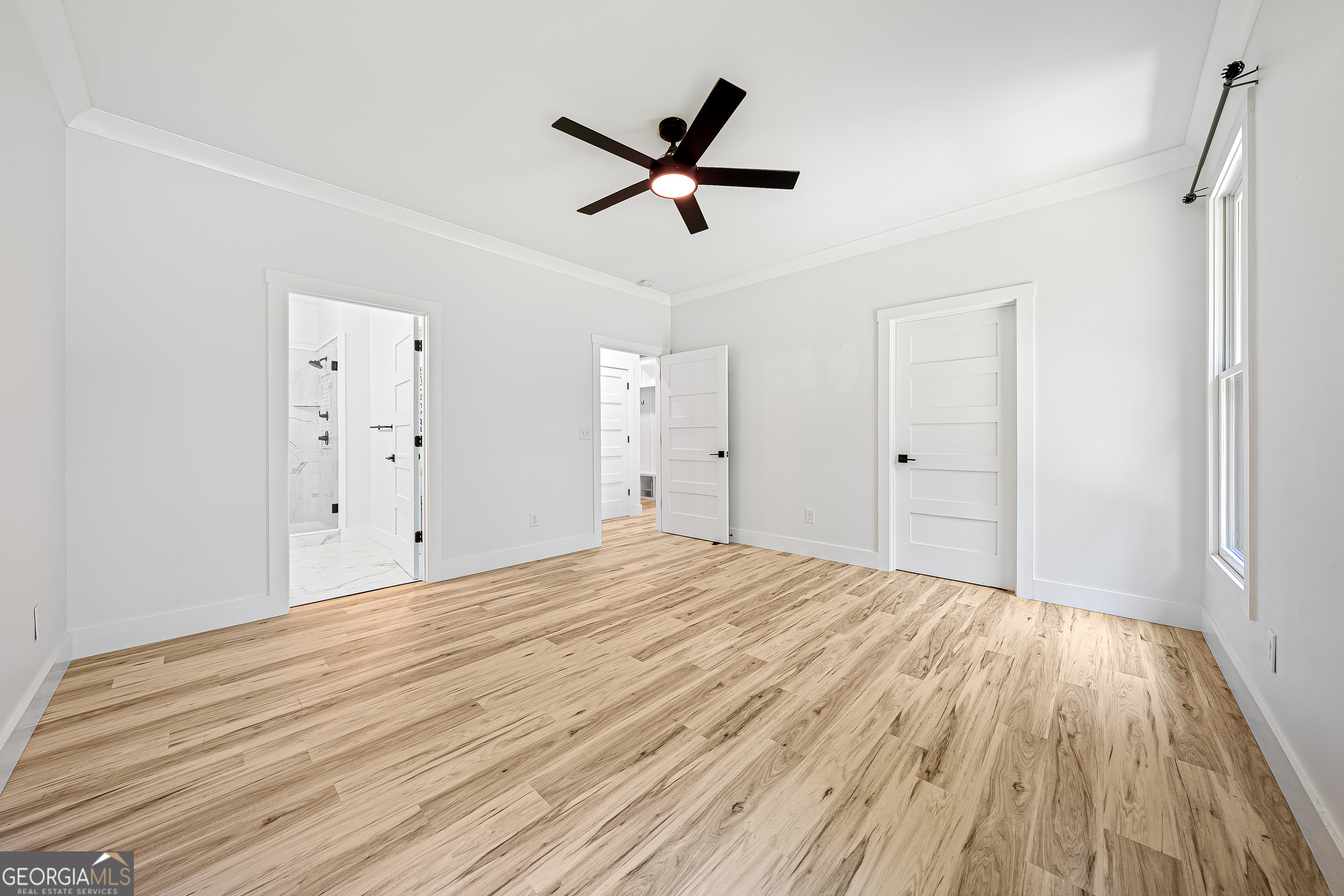 516 Winding Way Property Photo 19