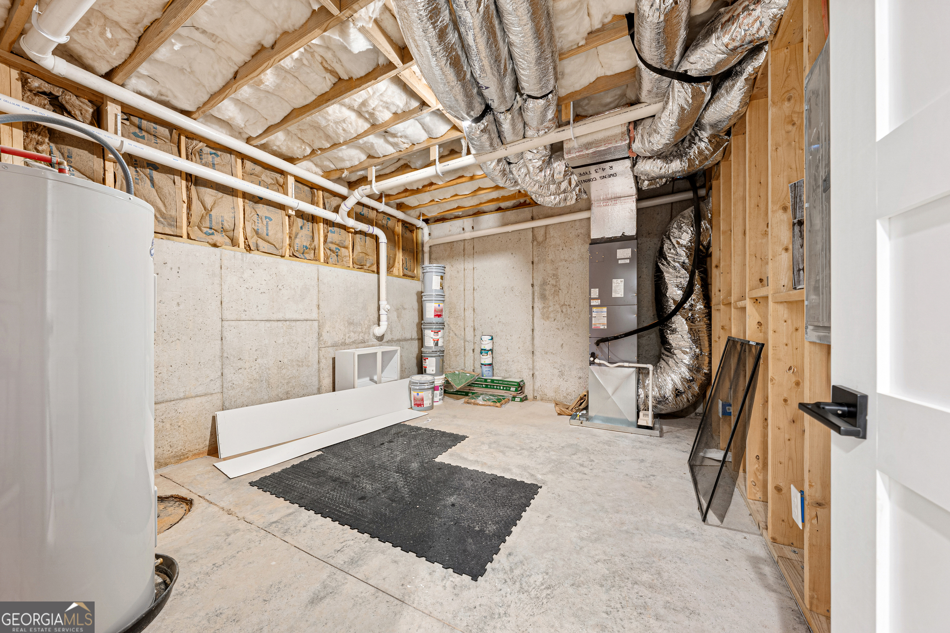 516 Winding Way Property Photo 40