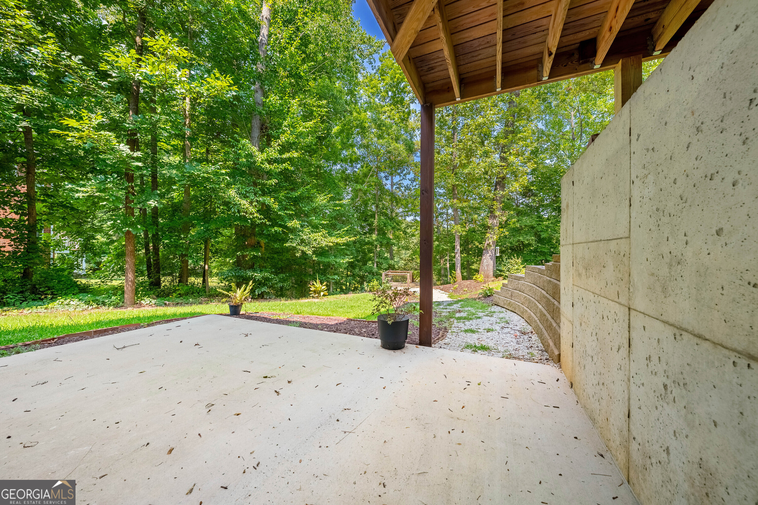 516 Winding Way Property Photo 42