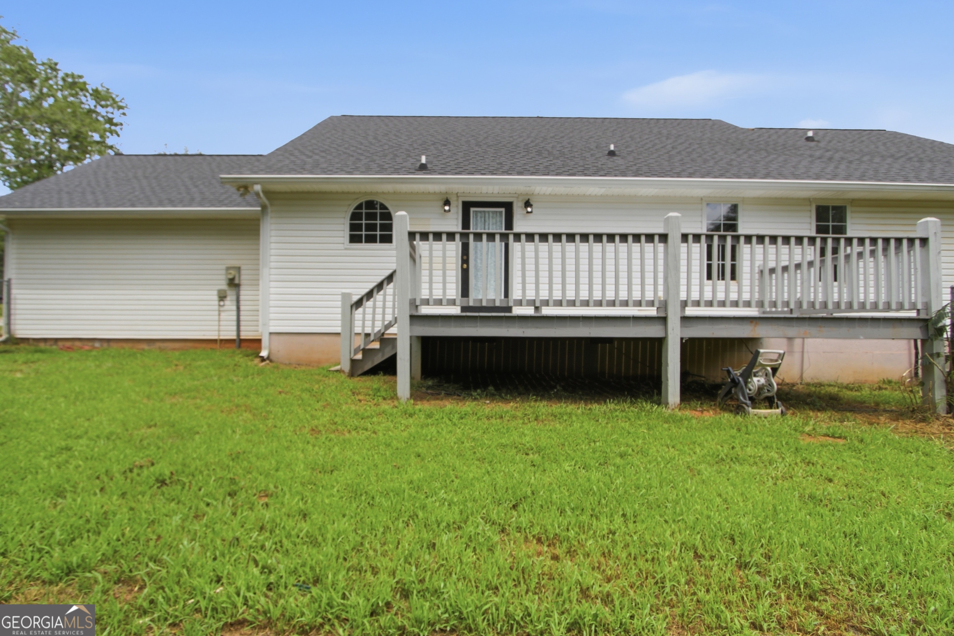 98 Eb Road Property Photo 10