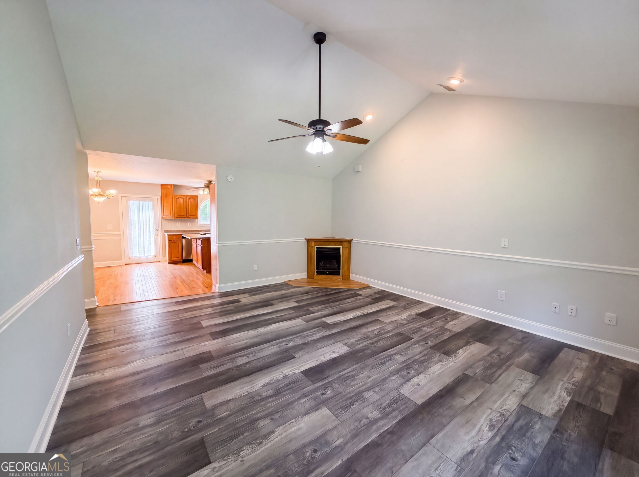 98 Eb Road Property Photo 12