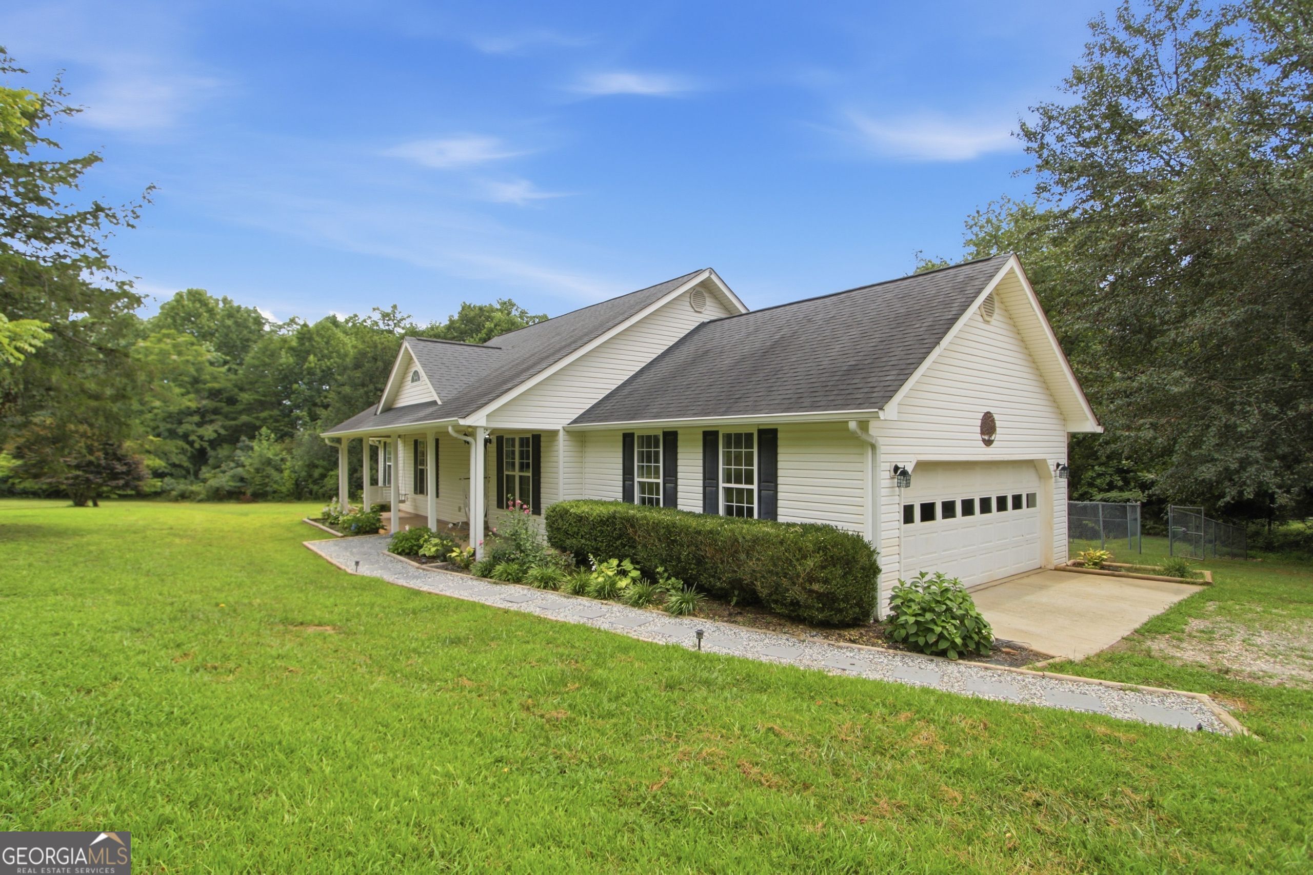 98 Eb Road Property Photo 14