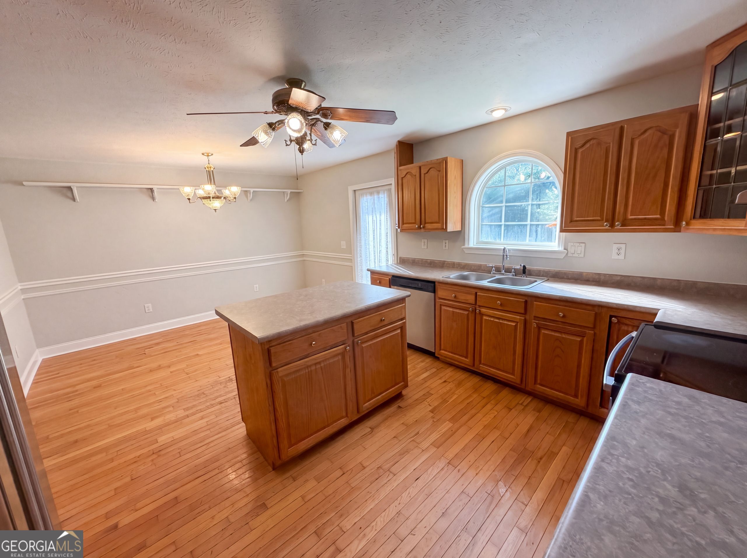 98 Eb Road Property Photo 24