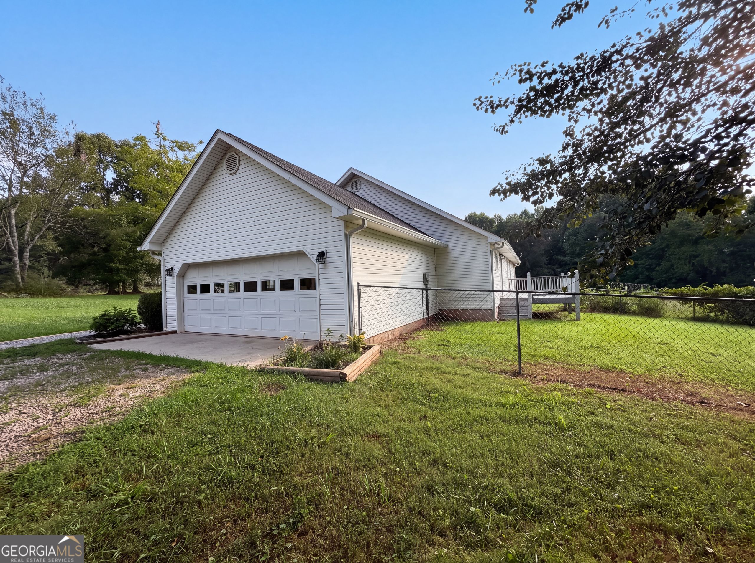 98 Eb Road Property Photo 86