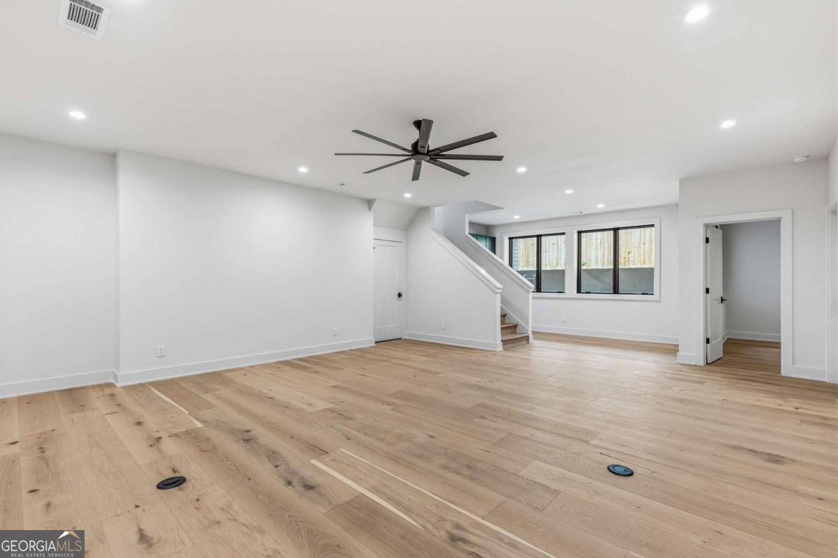 246 Garland Avenue Property Photo 41