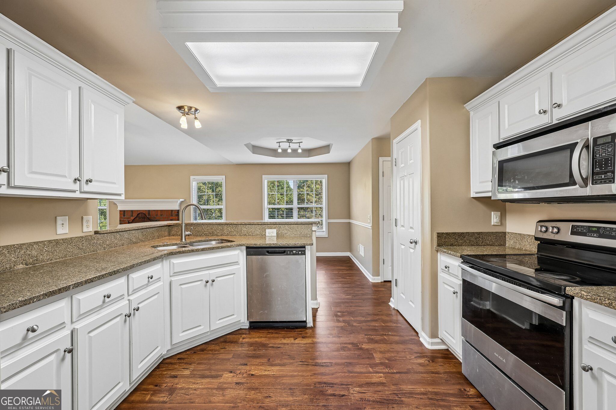 525 San Dra Way Property Photo 12