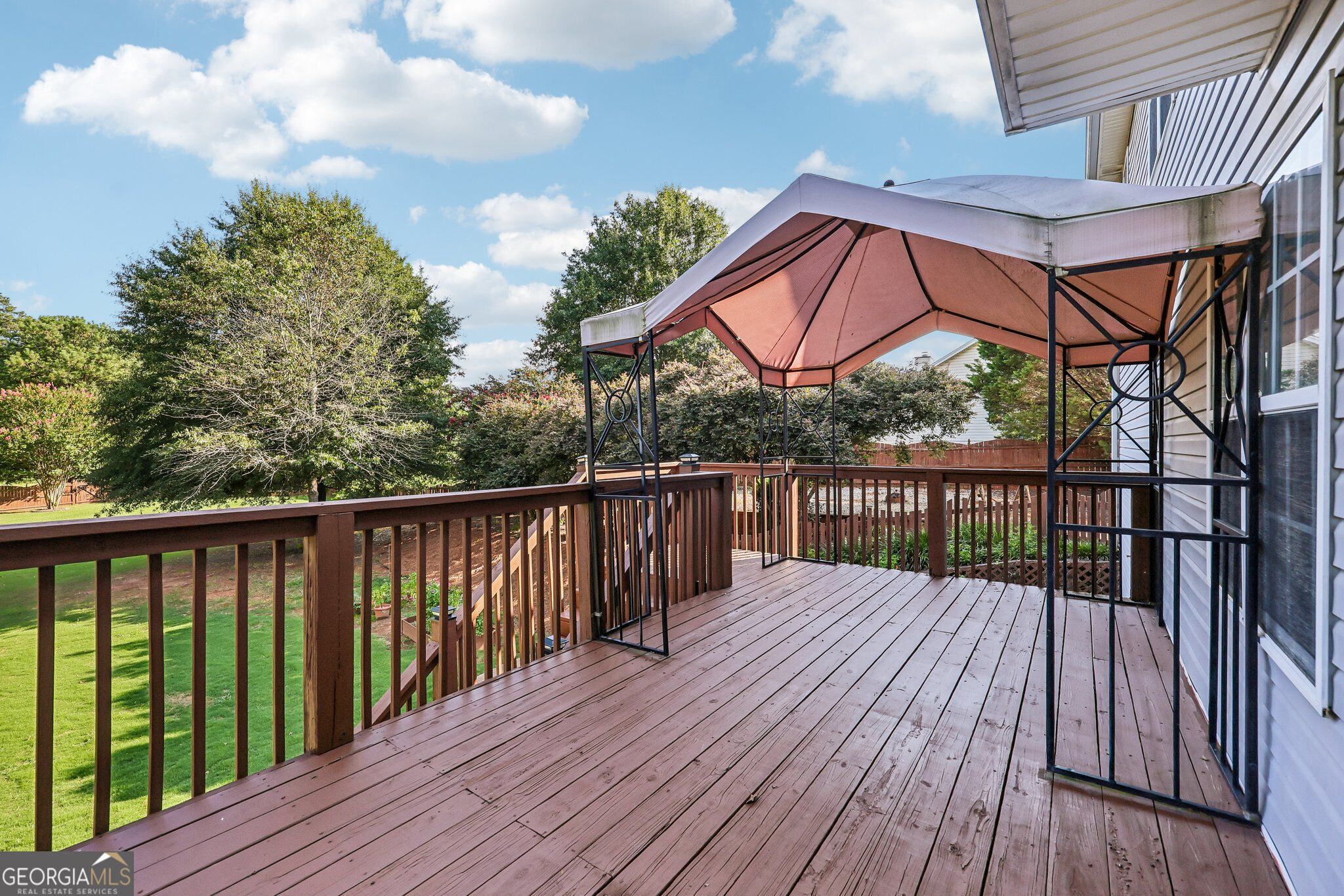 525 San Dra Way Property Photo 38