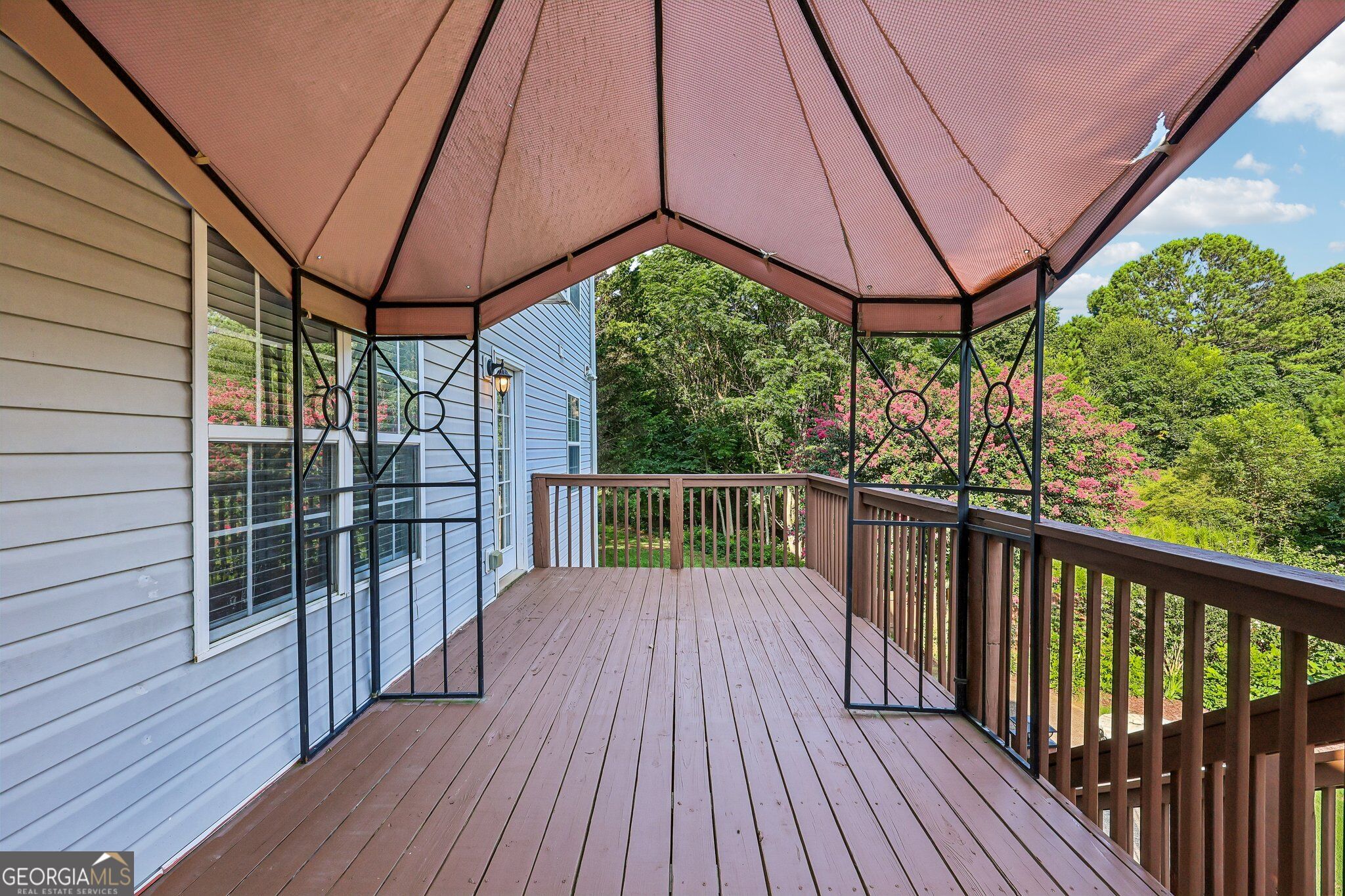 525 San Dra Way Property Photo 40