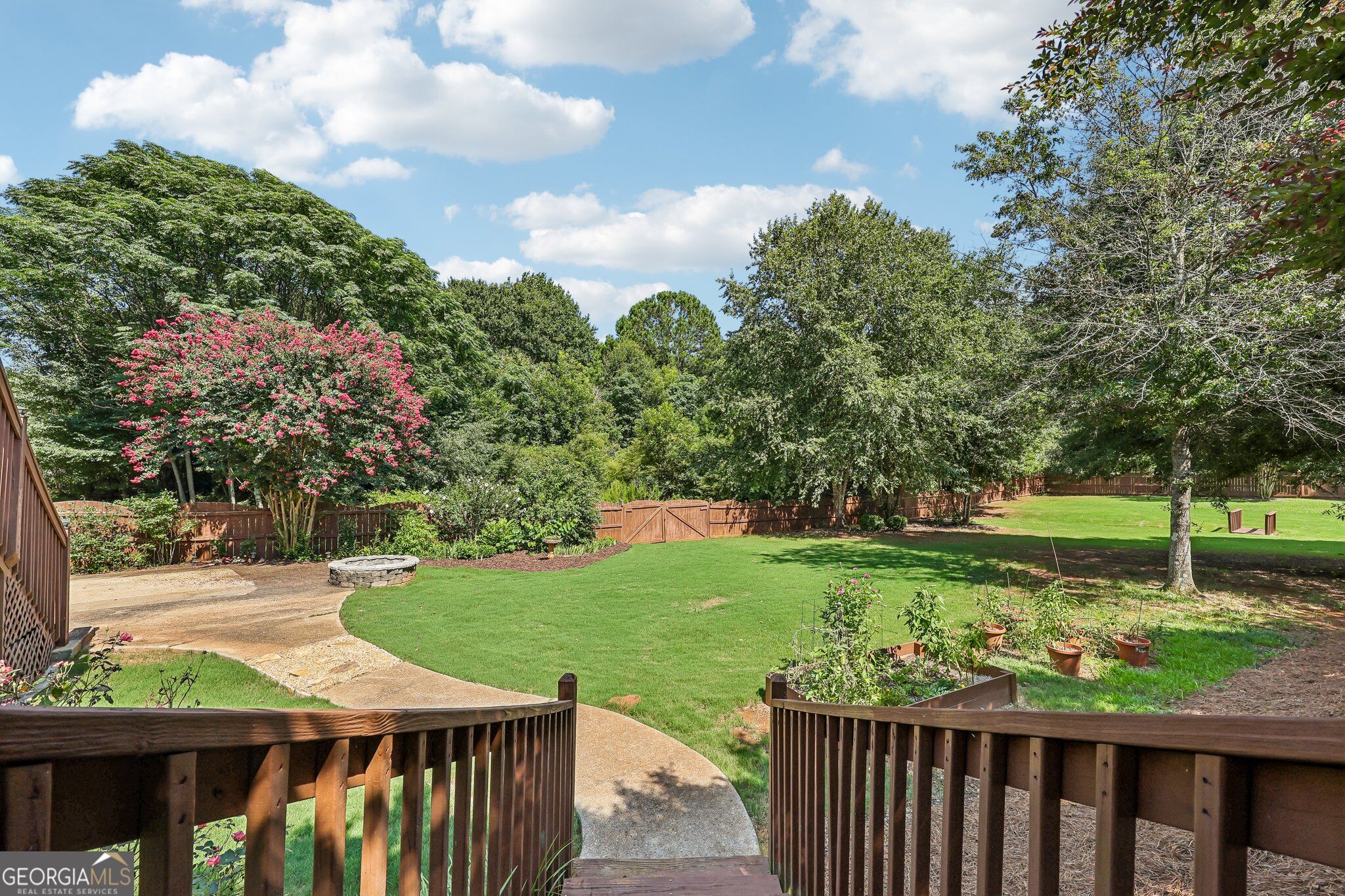 525 San Dra Way Property Photo 45