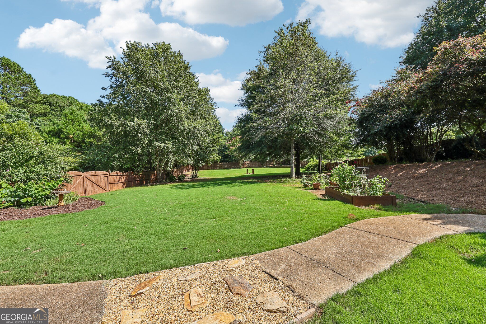 525 San Dra Way Property Photo 49