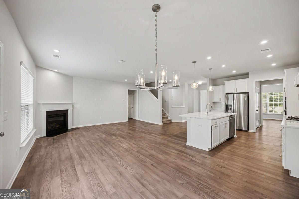 1838 Atherton Way Property Photo 4