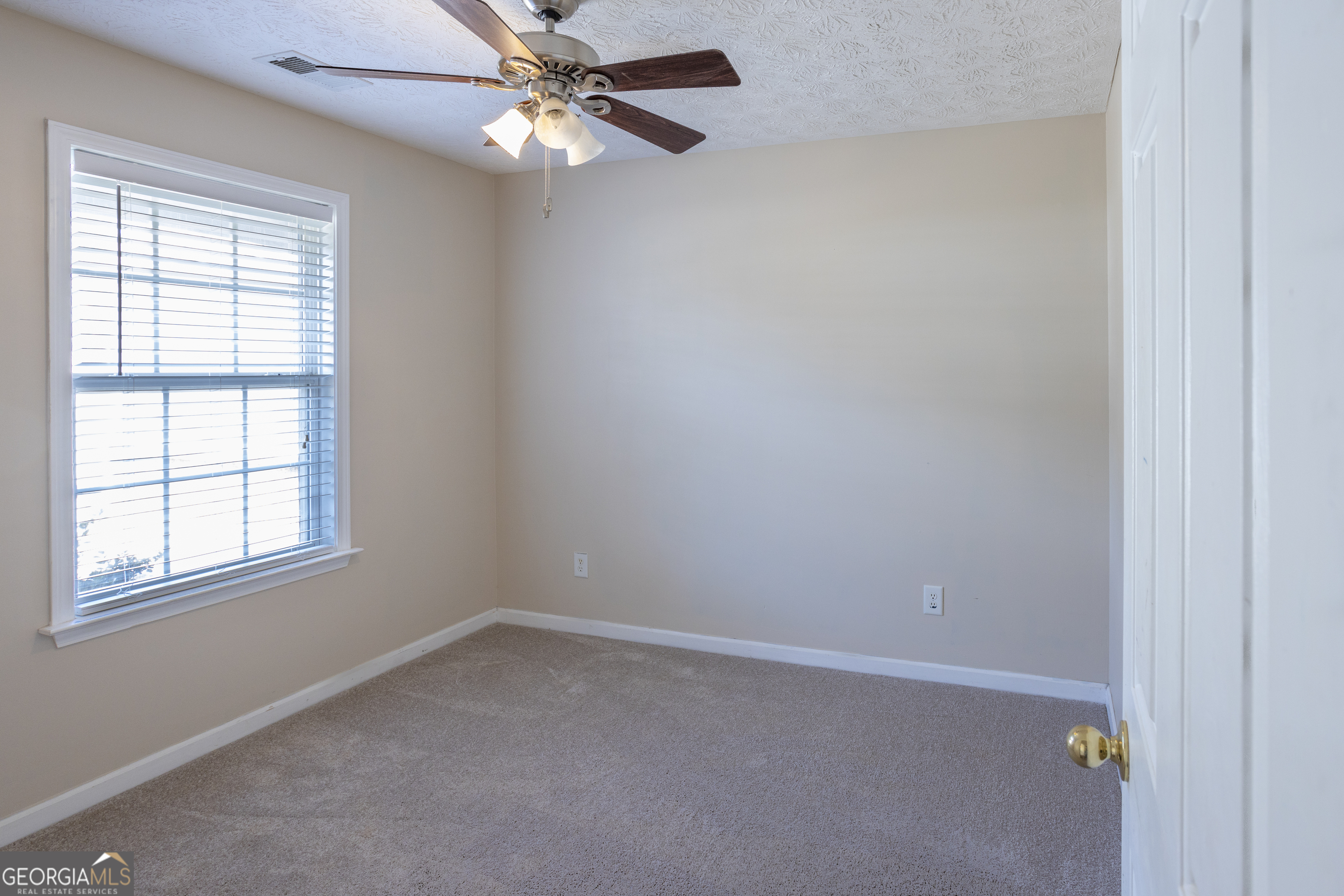 305 Bradford Court Property Photo 18