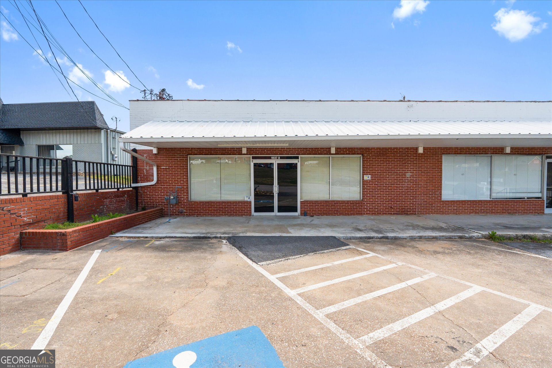 1037 Pacific Avenue Property Photo 2