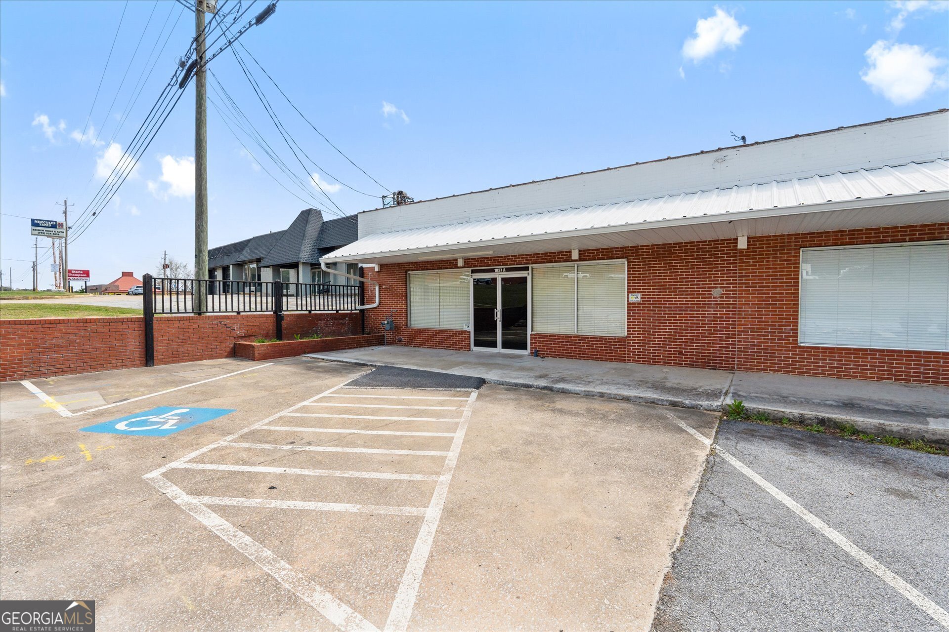 1037 Pacific Avenue Property Photo 3
