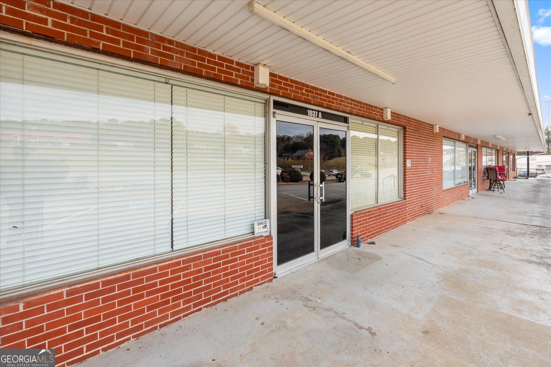 1037 Pacific Avenue Property Photo 4