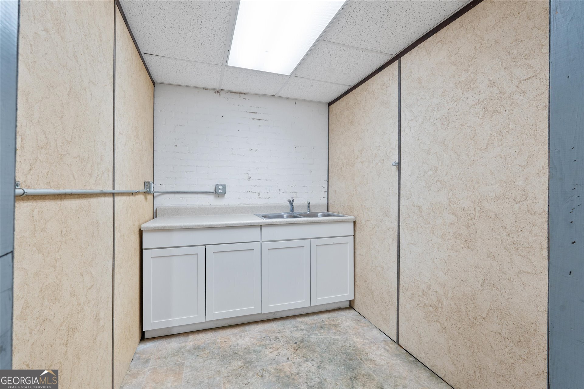1037 Pacific Avenue Property Photo 24