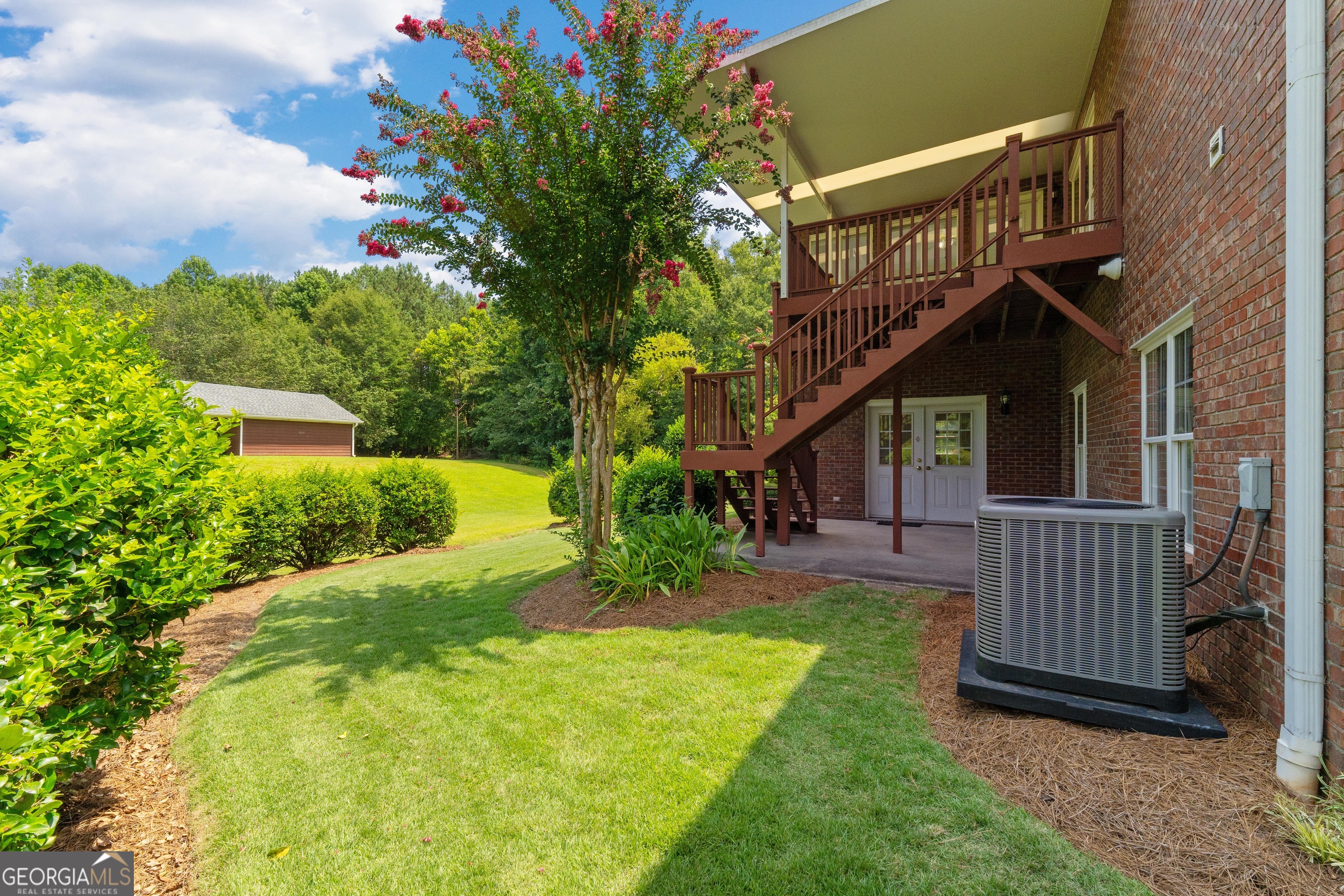 106 Manor Way Property Photo 8