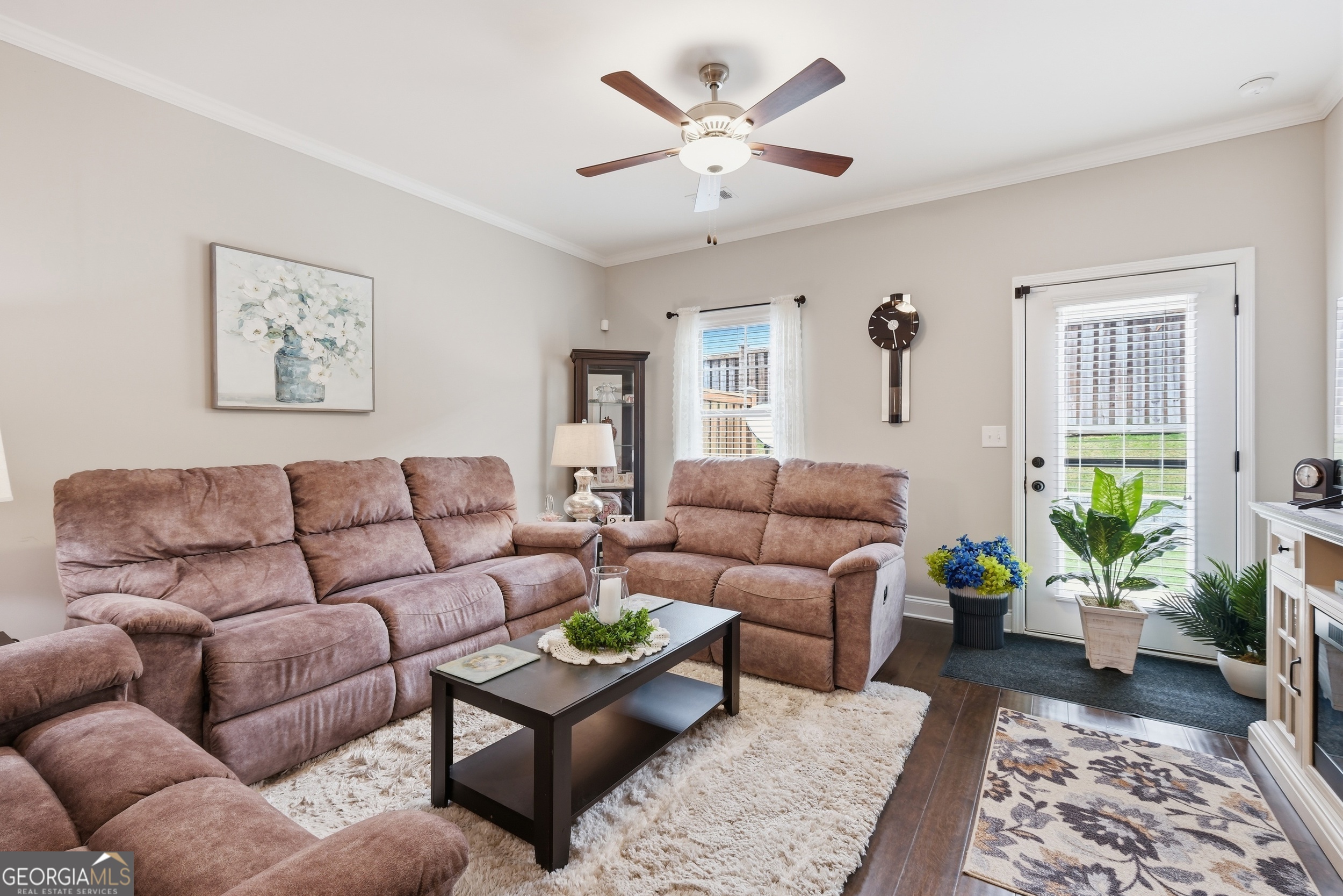 3874 Valley View Court Property Photo 7