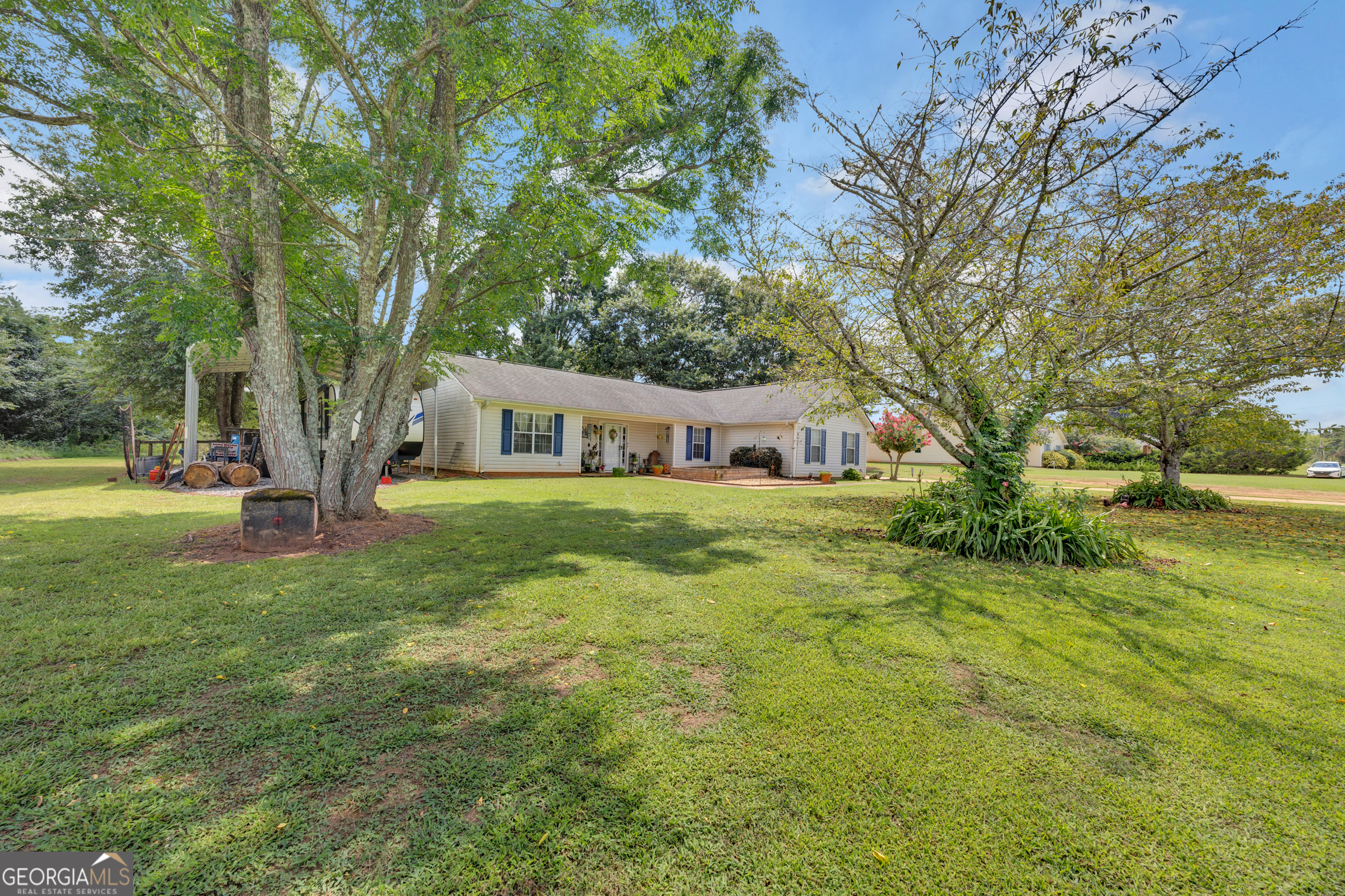 88 Snapping Shoals Road Property Photo 2