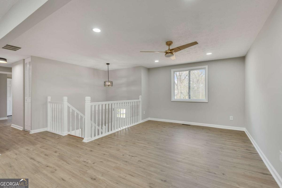 3394 Dearwood Drive Sw Property Photo 9
