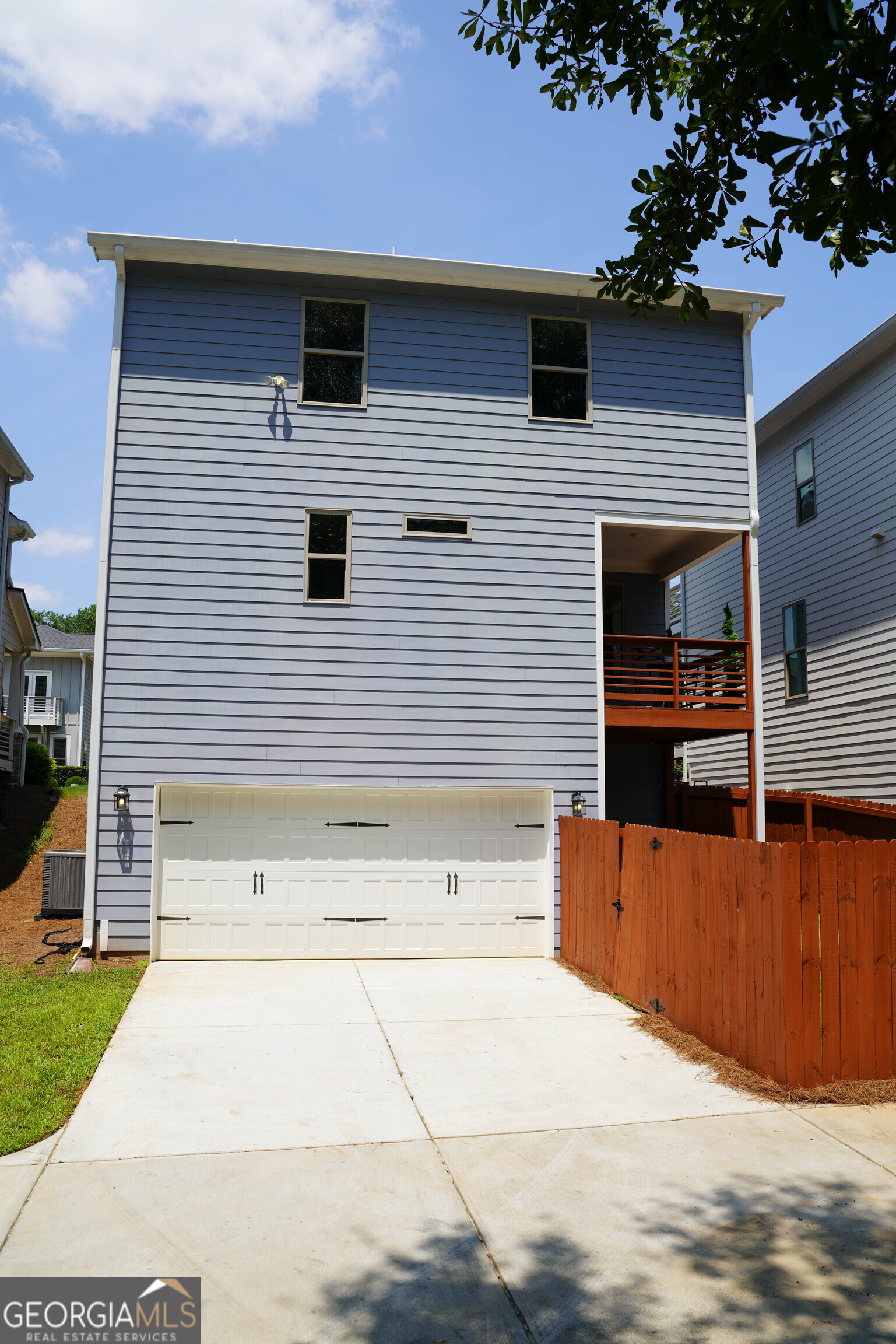 5313 Hearthstone Street Property Photo 5