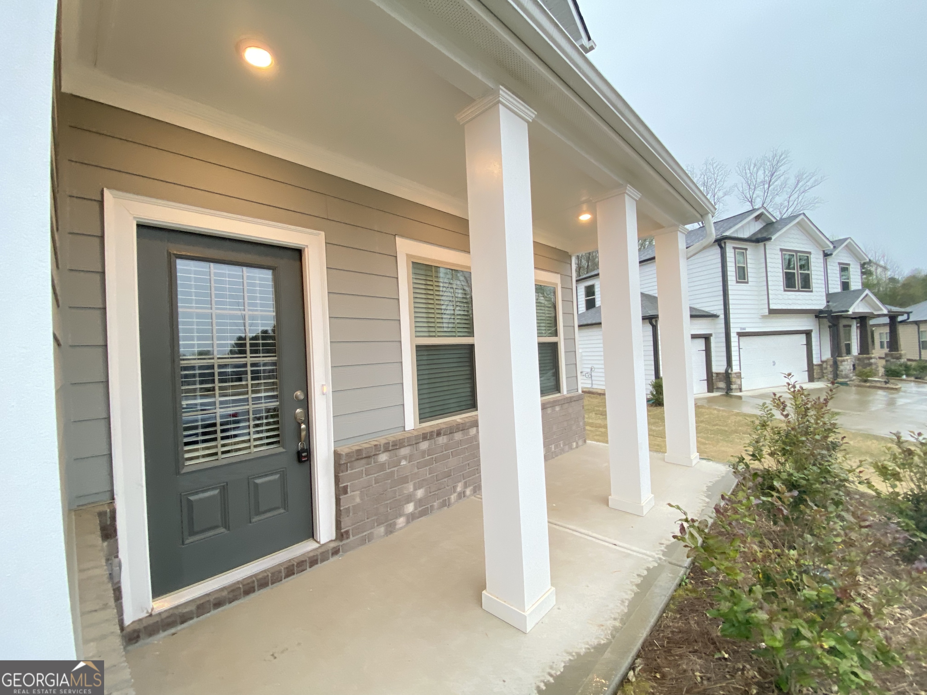 3290 Summerpoint Crossing Property Photo 6